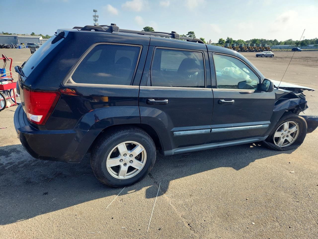 2007 Jeep Grand Cherokee Laredo Black vin: 1J8GR48K57C680058