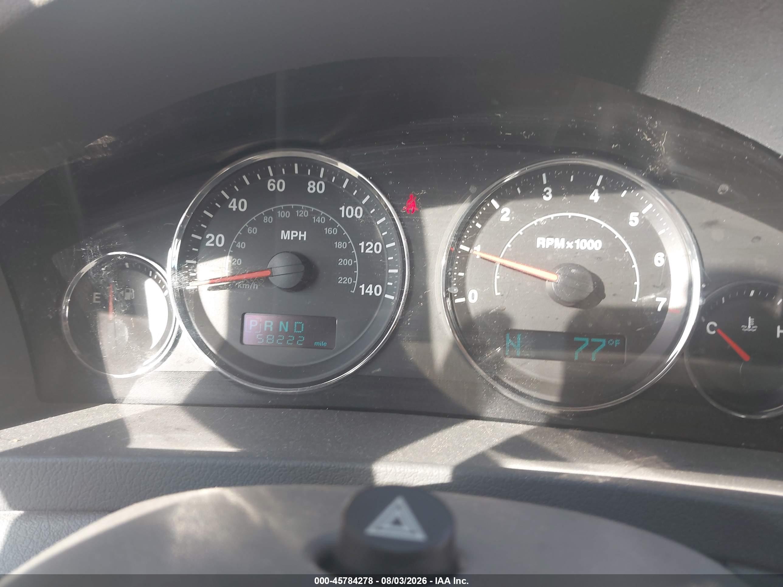2007 Jeep Grand Cherokee Laredo Silver vin: 1J8GR48K57C688404
