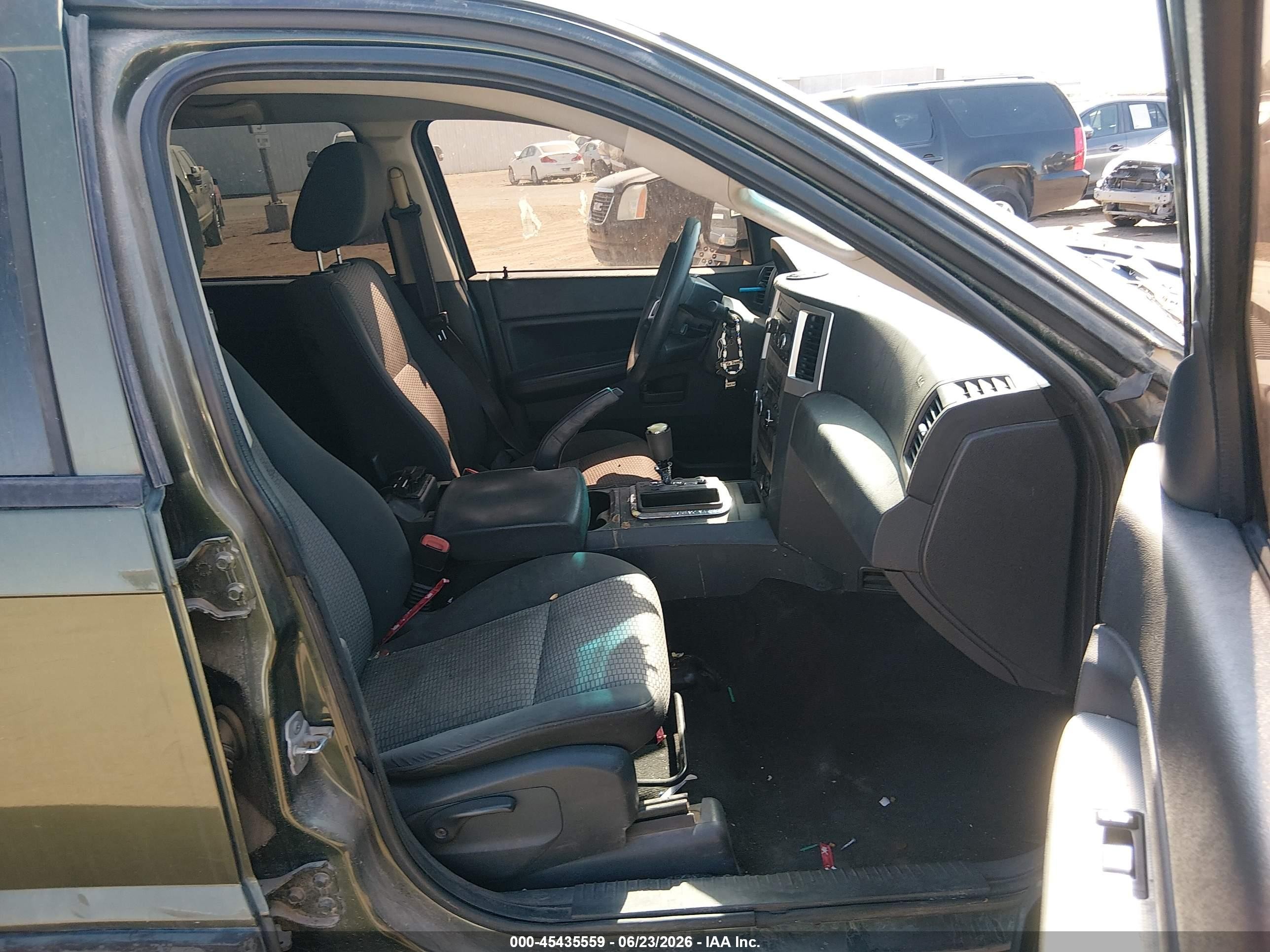 2008 Jeep Grand Cherokee Laredo Green vin: 1J8GR48K58C133356