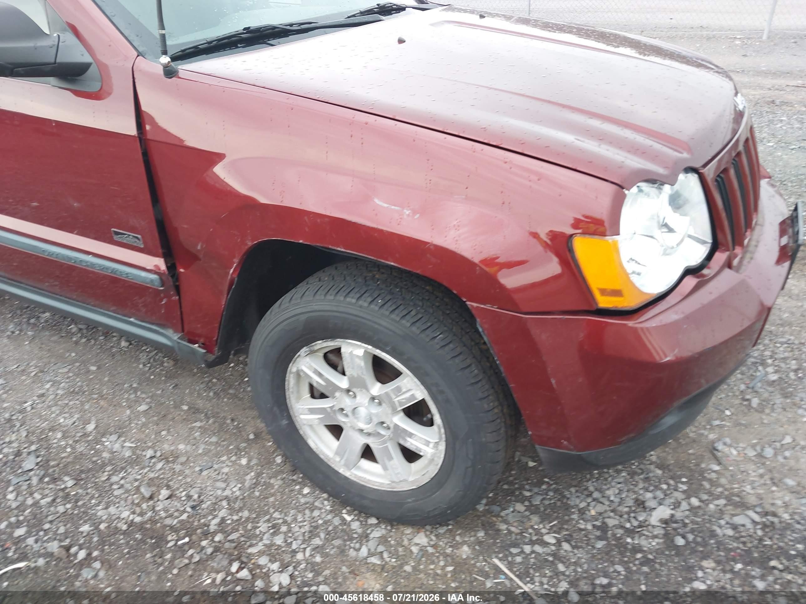 2008 Jeep Grand Cherokee Laredo Red vin: 1J8GR48K58C178460