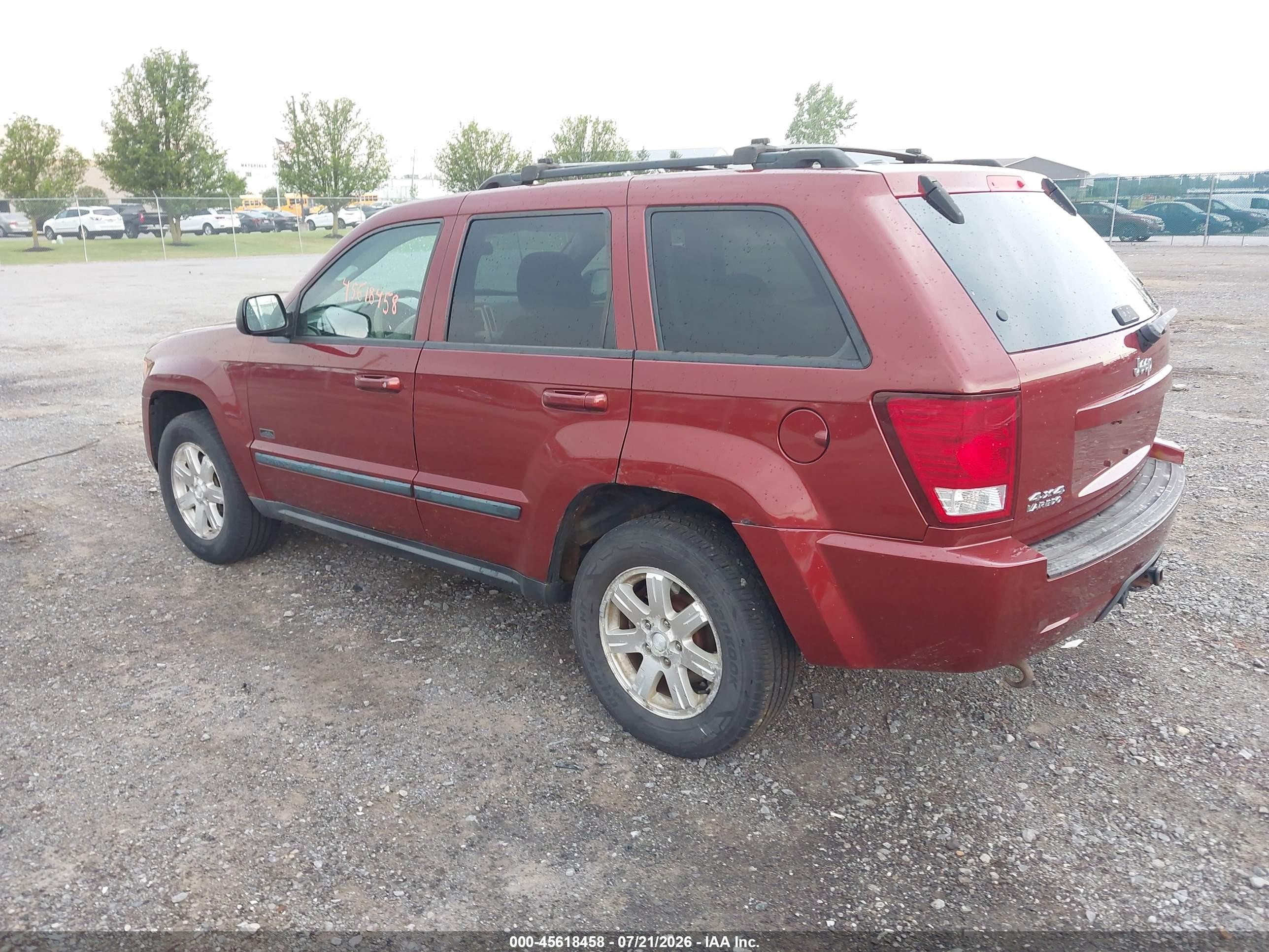 2008 Jeep Grand Cherokee Laredo Red vin: 1J8GR48K58C178460