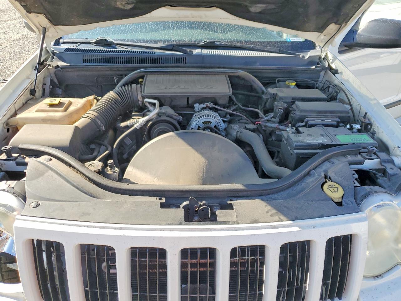 2008 Jeep Grand Cherokee Laredo Белый vin: 1J8GR48K58C237121