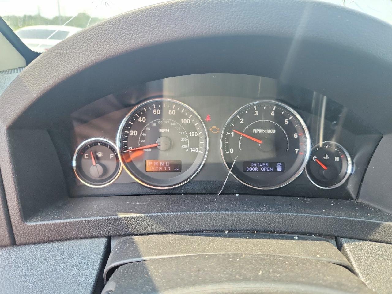 2008 Jeep Grand Cherokee Laredo Silver vin: 1J8GR48K58C247180