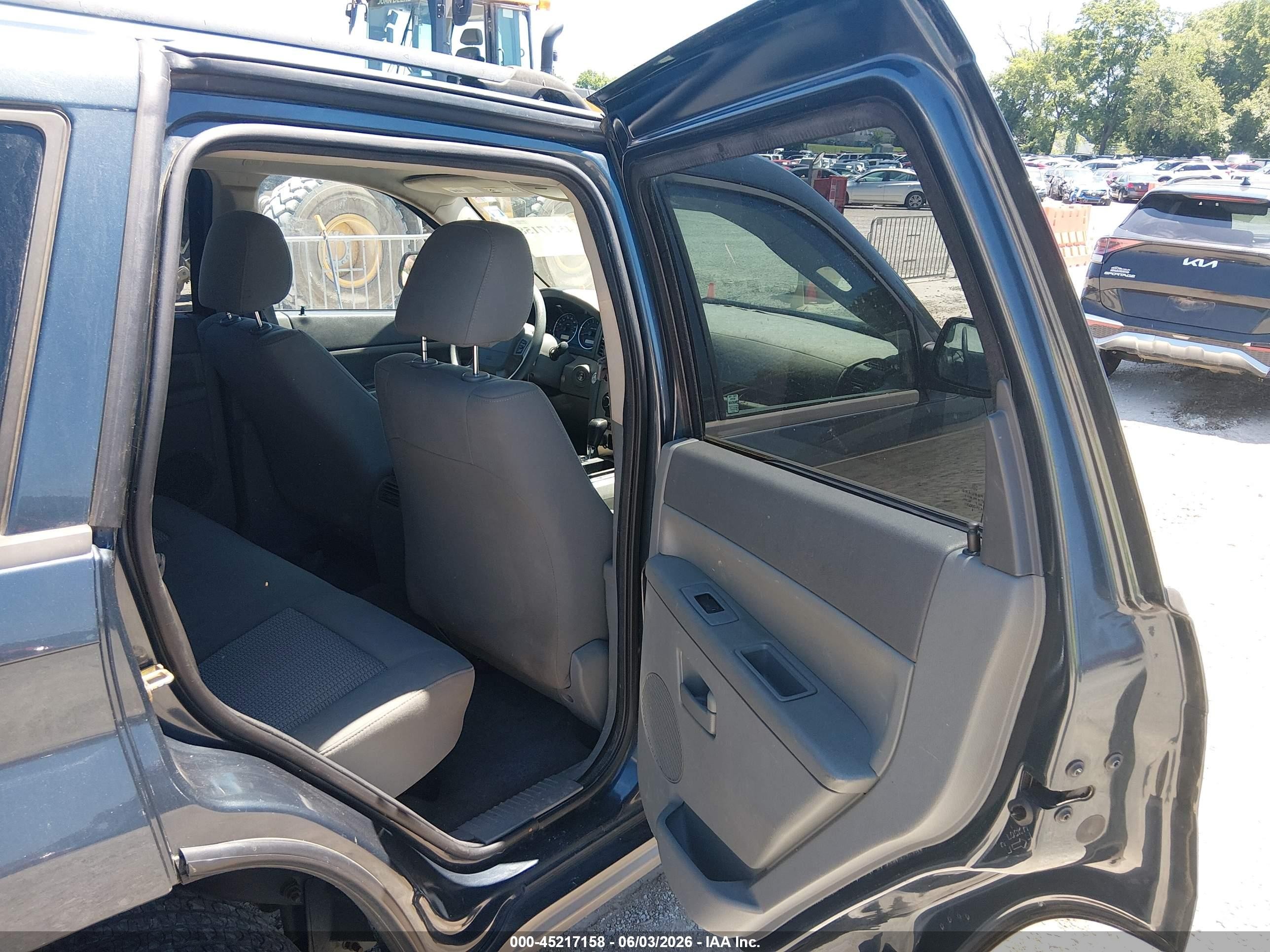 2007 Jeep Grand Cherokee Laredo Blue vin: 1J8GR48K67C556297