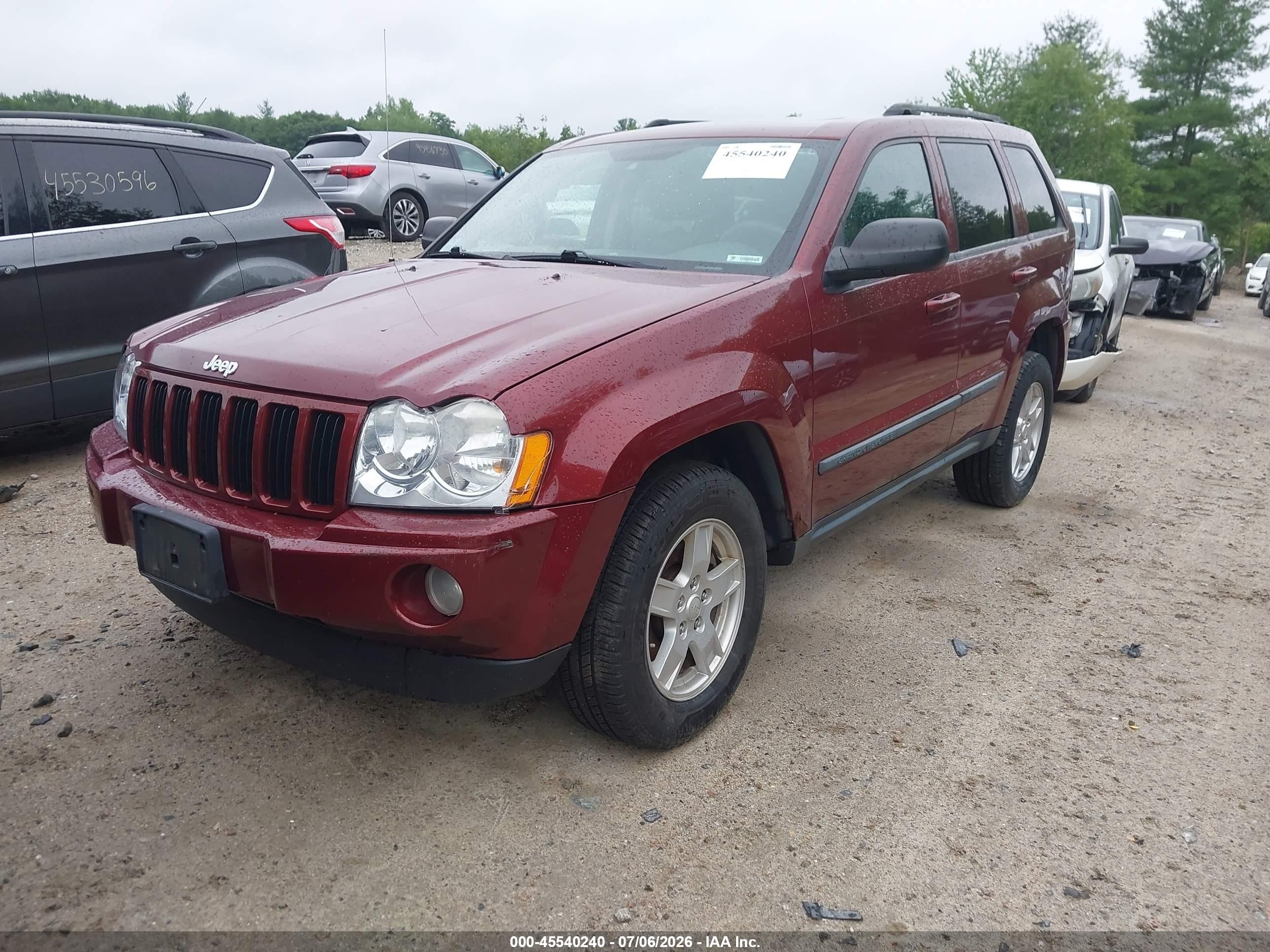 2007 Jeep Grand Cherokee Laredo Red vin: 1J8GR48K67C692090