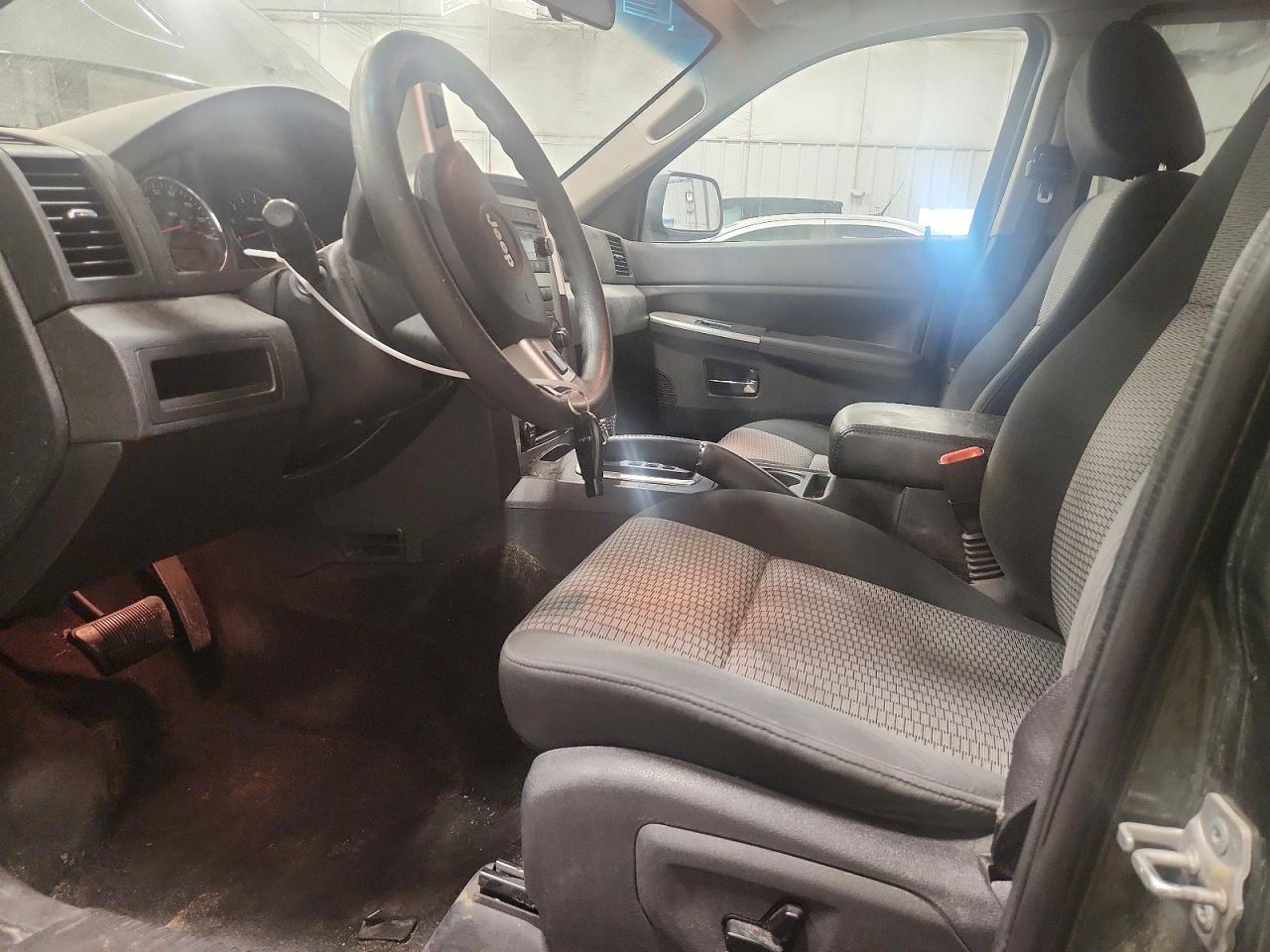 2009 Jeep Grand Cherokee Laredo Green vin: 1J8GR48K69C508236