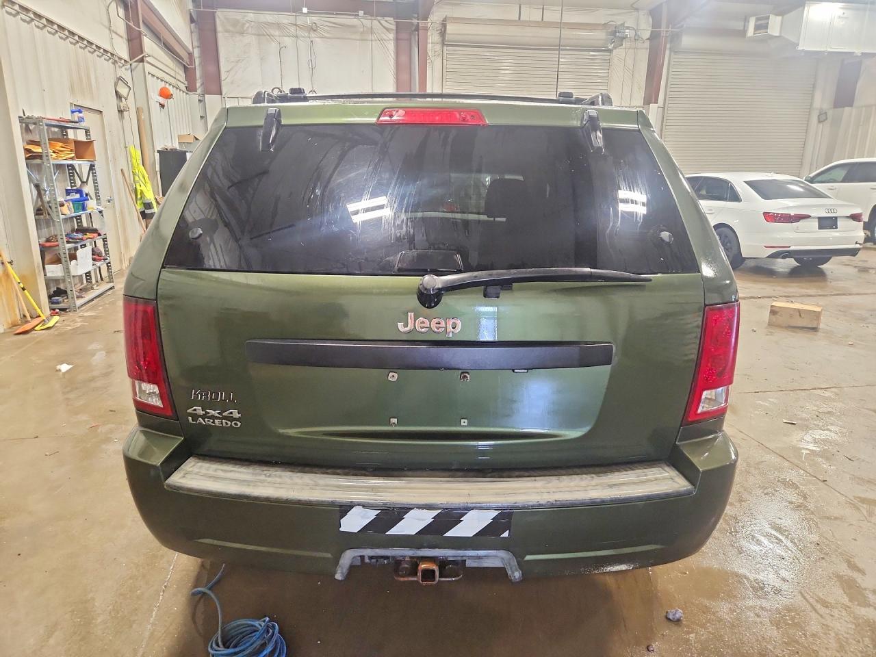2009 Jeep Grand Cherokee Laredo Green vin: 1J8GR48K69C508236