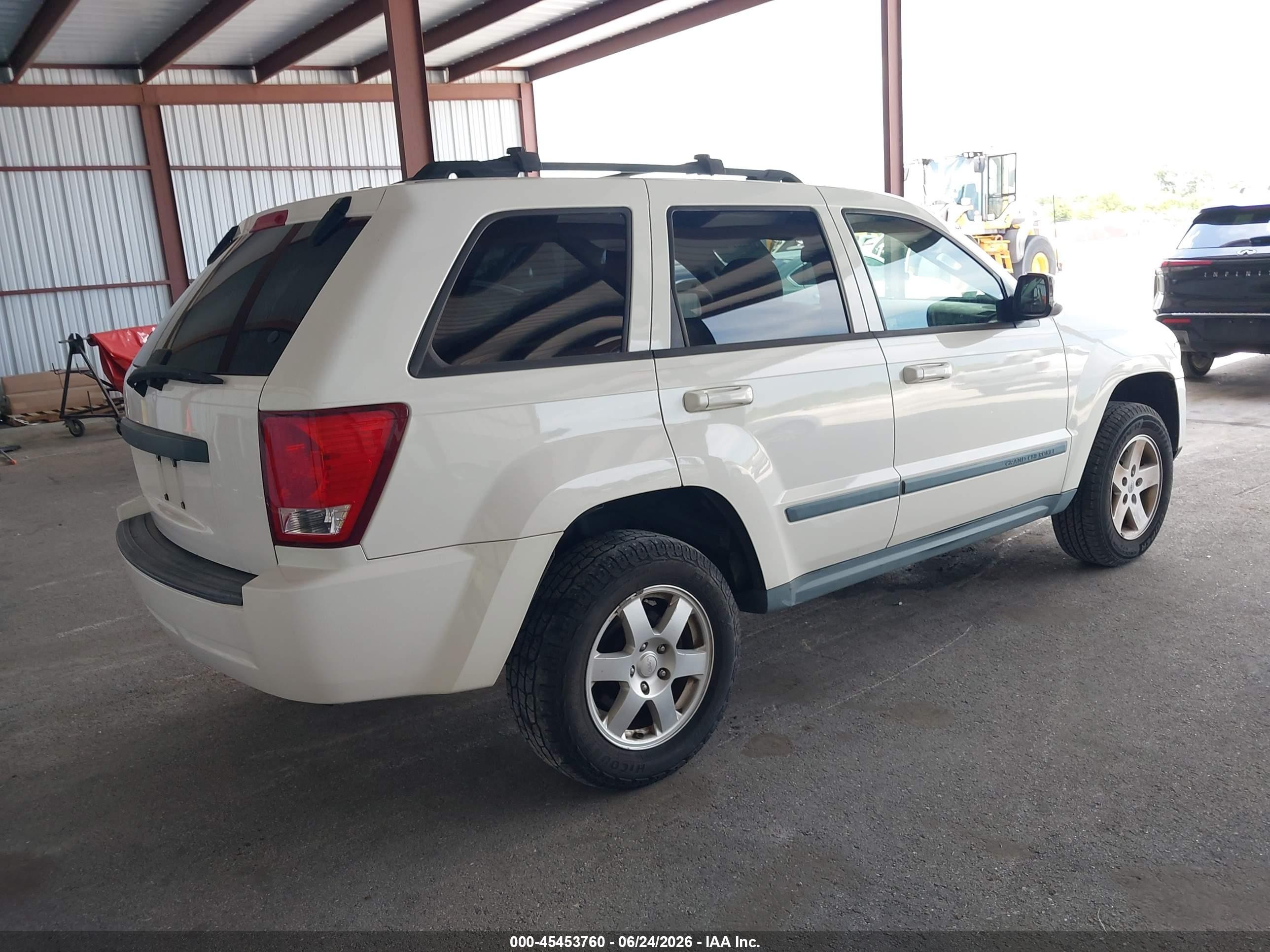 2009 Jeep Grand Cherokee Laredo White vin: 1J8GR48K69C539440