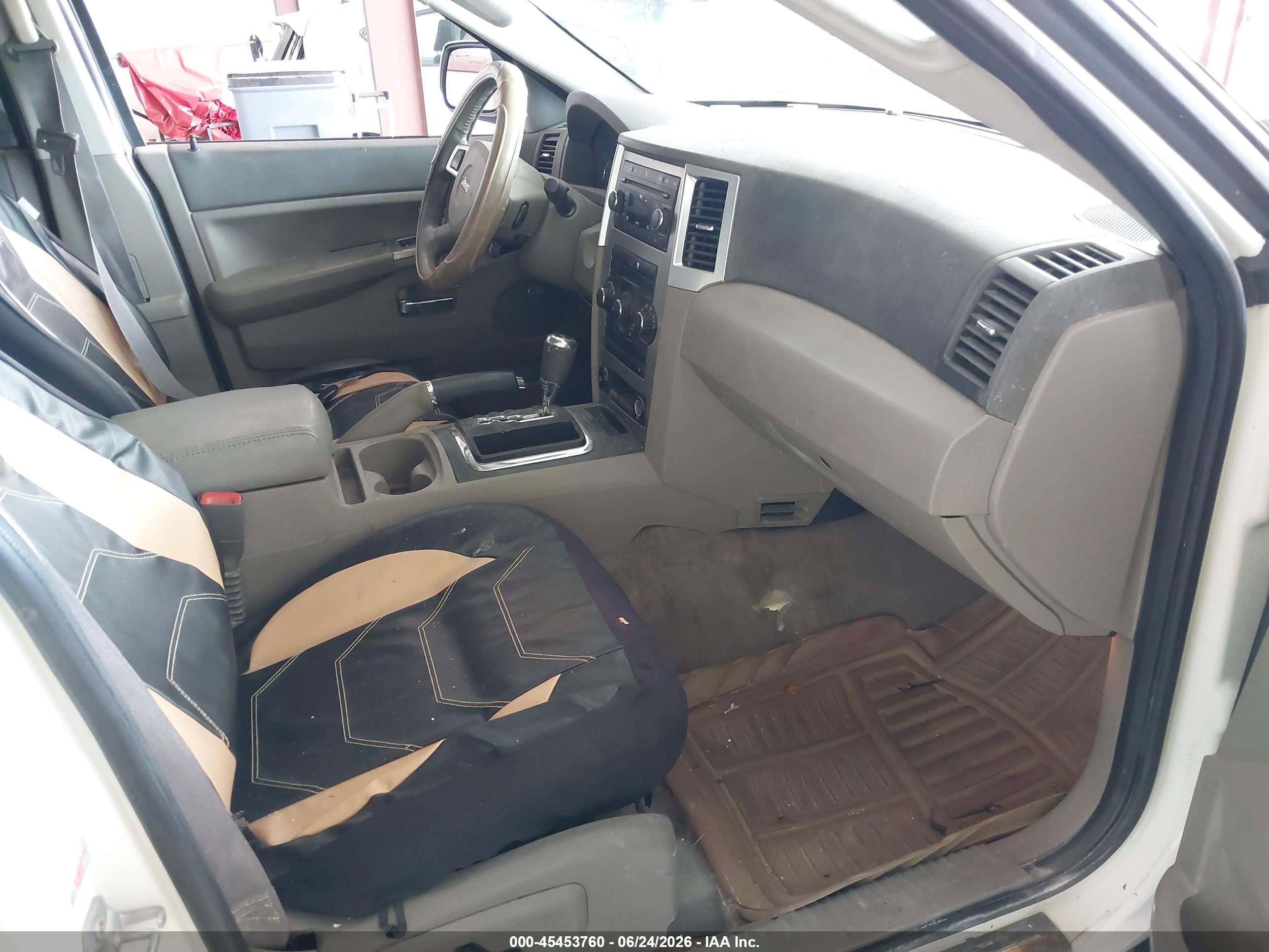 2009 Jeep Grand Cherokee Laredo White vin: 1J8GR48K69C539440