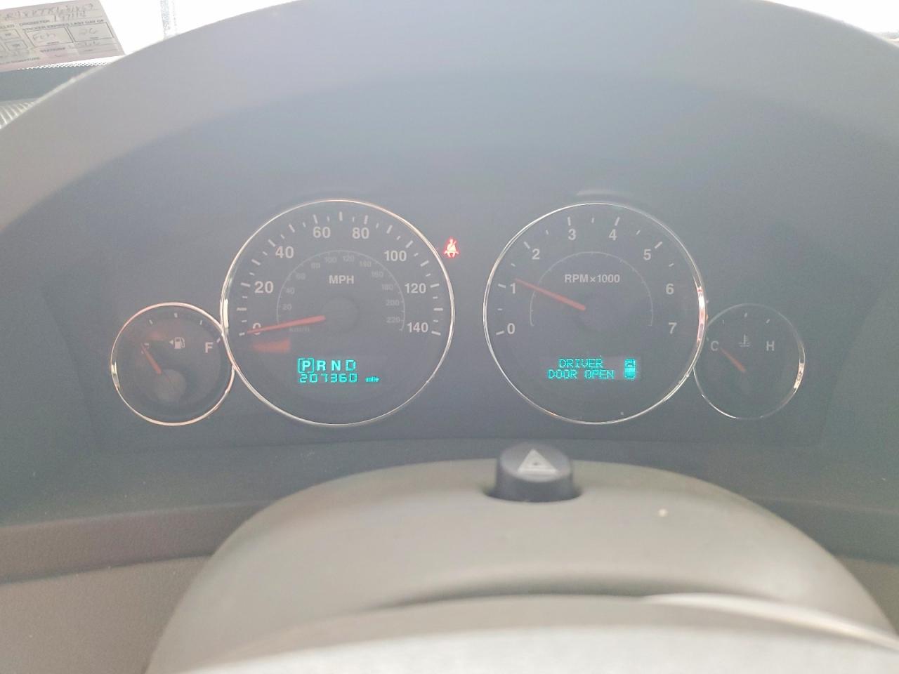 2007 Jeep Grand Cherokee Laredo White vin: 1J8GR48K77C681857