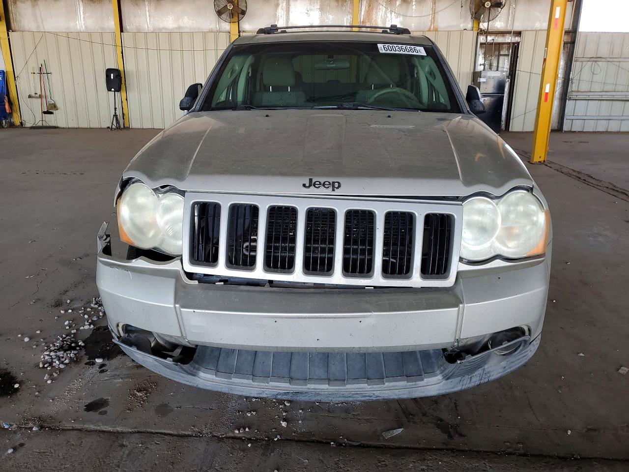 2008 Jeep Grand Cherokee Laredo Silver vin: 1J8GR48K78C157075