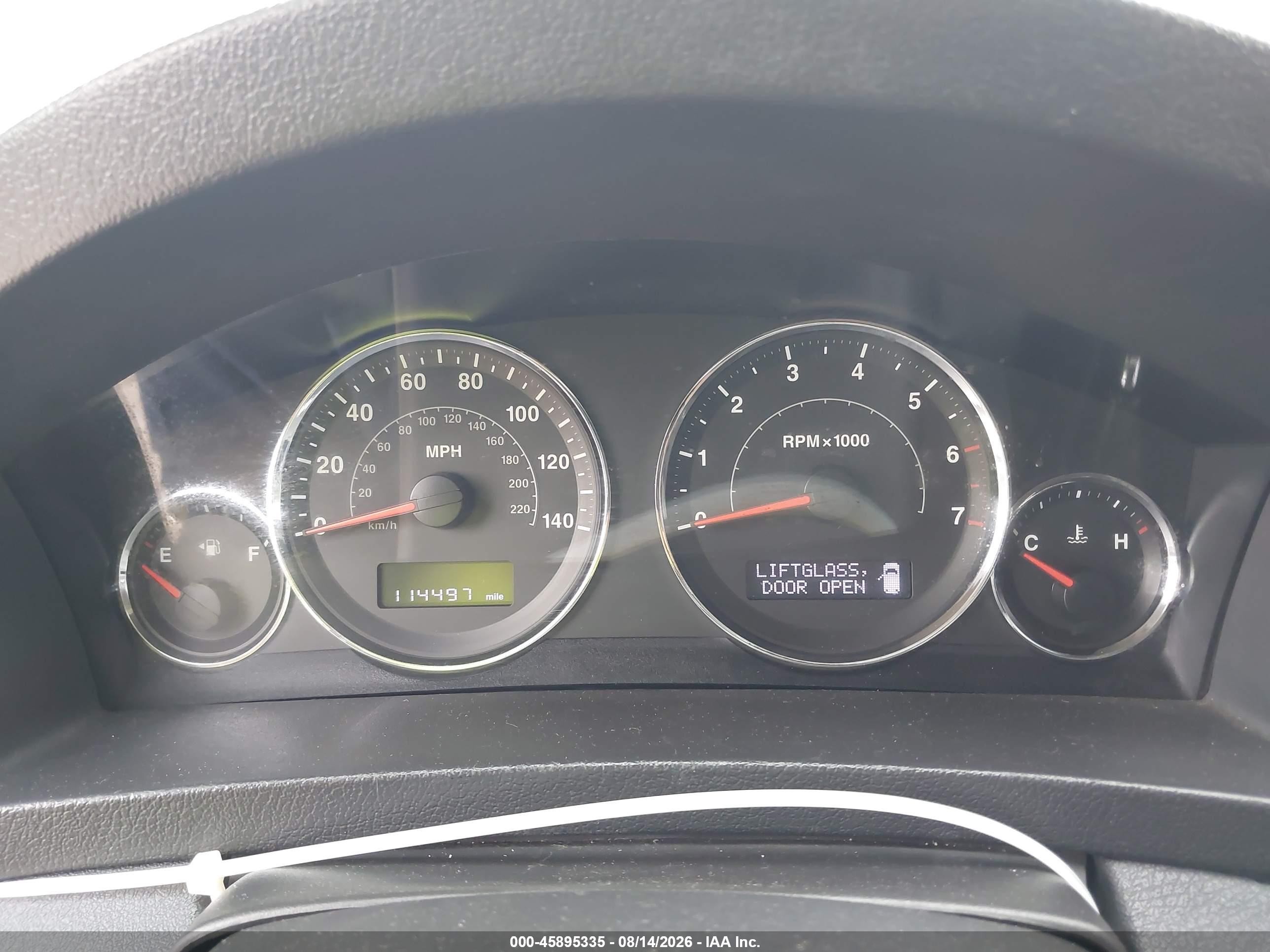 2009 Jeep Grand Cherokee Laredo Белый vin: 1J8GR48K79C526700
