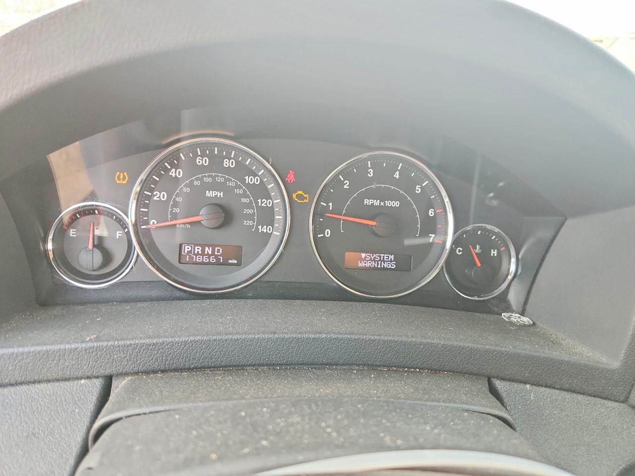 2009 Jeep Grand Cherokee Laredo Red vin: 1J8GR48K79C556330