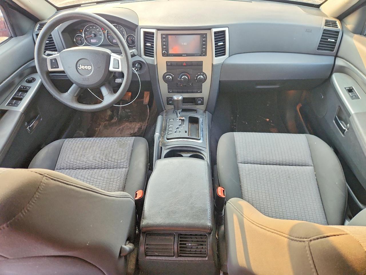 2009 Jeep Grand Cherokee Laredo Red vin: 1J8GR48K79C556330