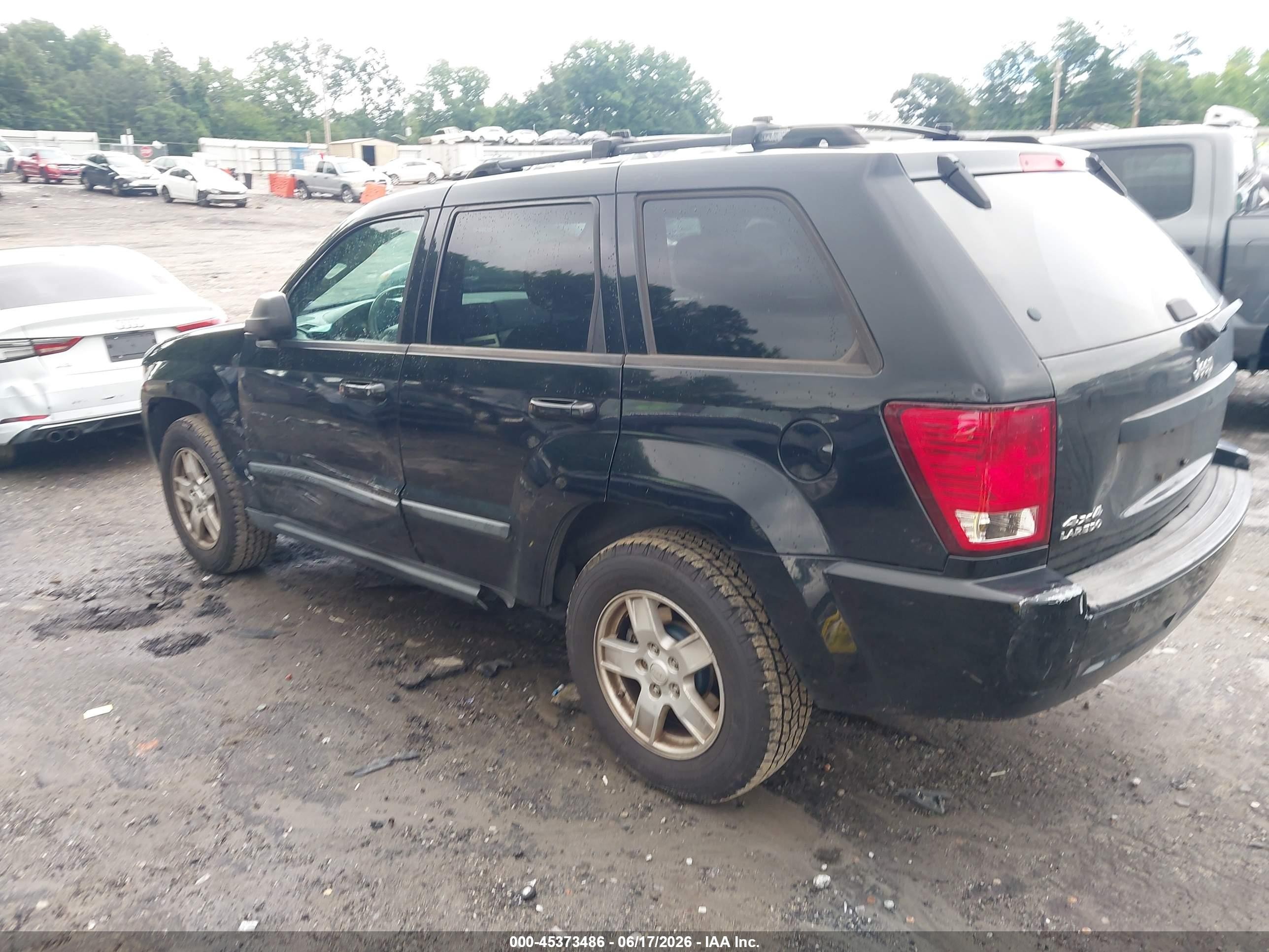 2007 Jeep Grand Cherokee Laredo Black vin: 1J8GR48K87C577099