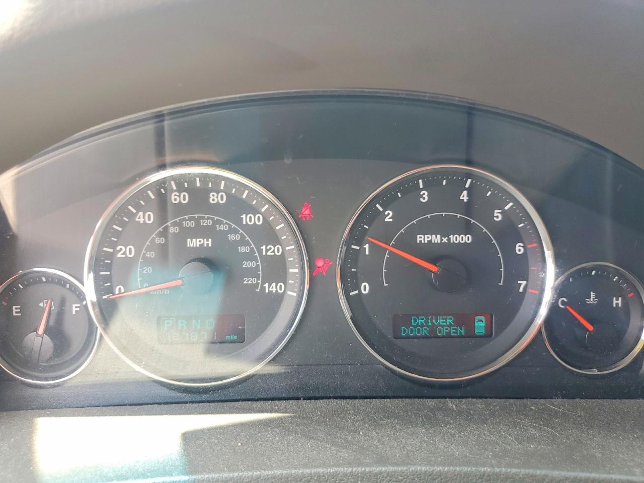2007 Jeep Grand Cherokee Laredo Silver vin: 1J8GR48K87C579516