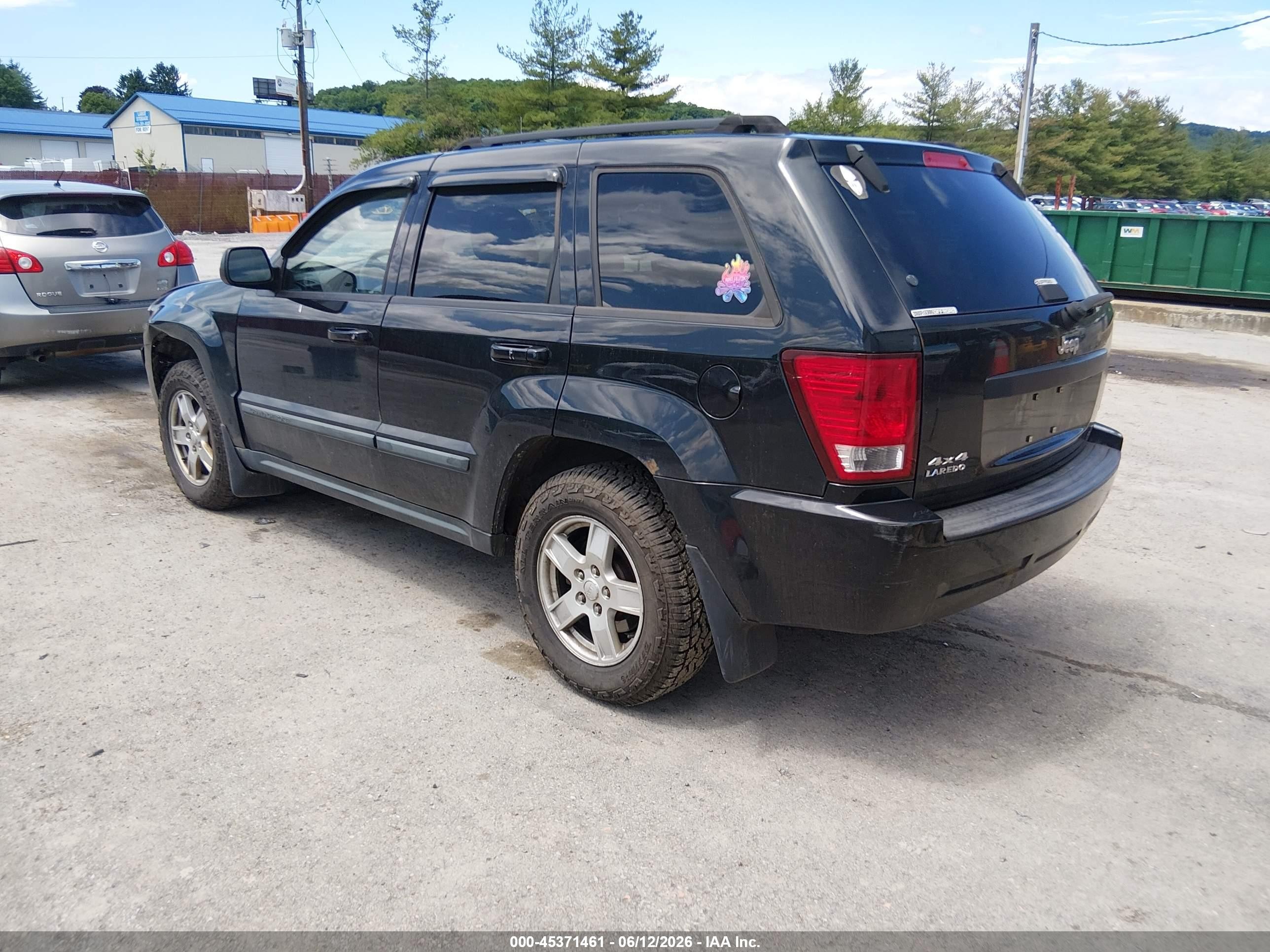 2007 Jeep Grand Cherokee Laredo Black vin: 1J8GR48K87C579936