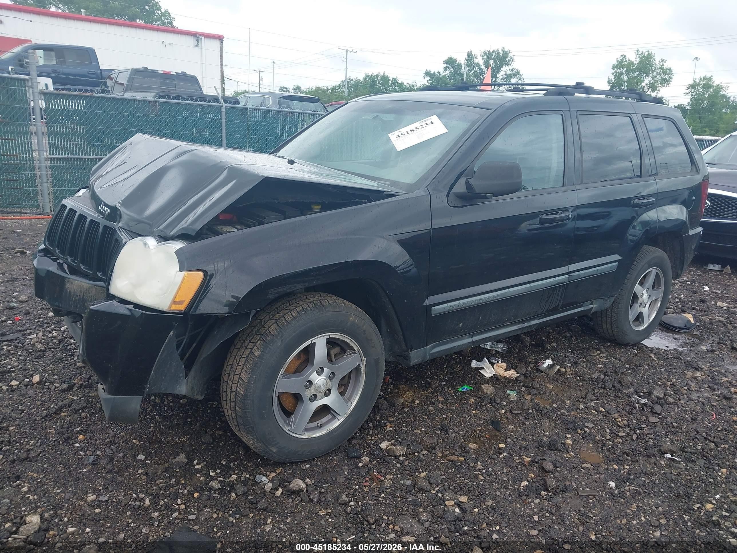 2007 Jeep Grand Cherokee Laredo Черный vin: 1J8GR48K87C631789