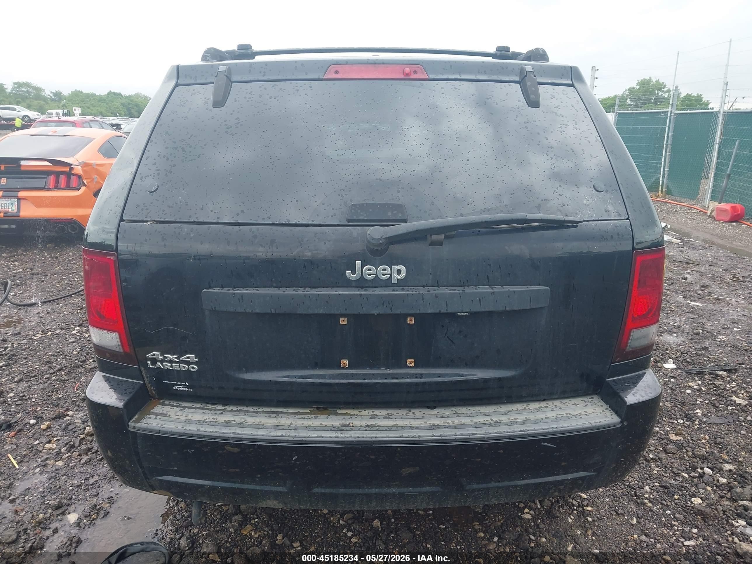 2007 Jeep Grand Cherokee Laredo Черный vin: 1J8GR48K87C631789