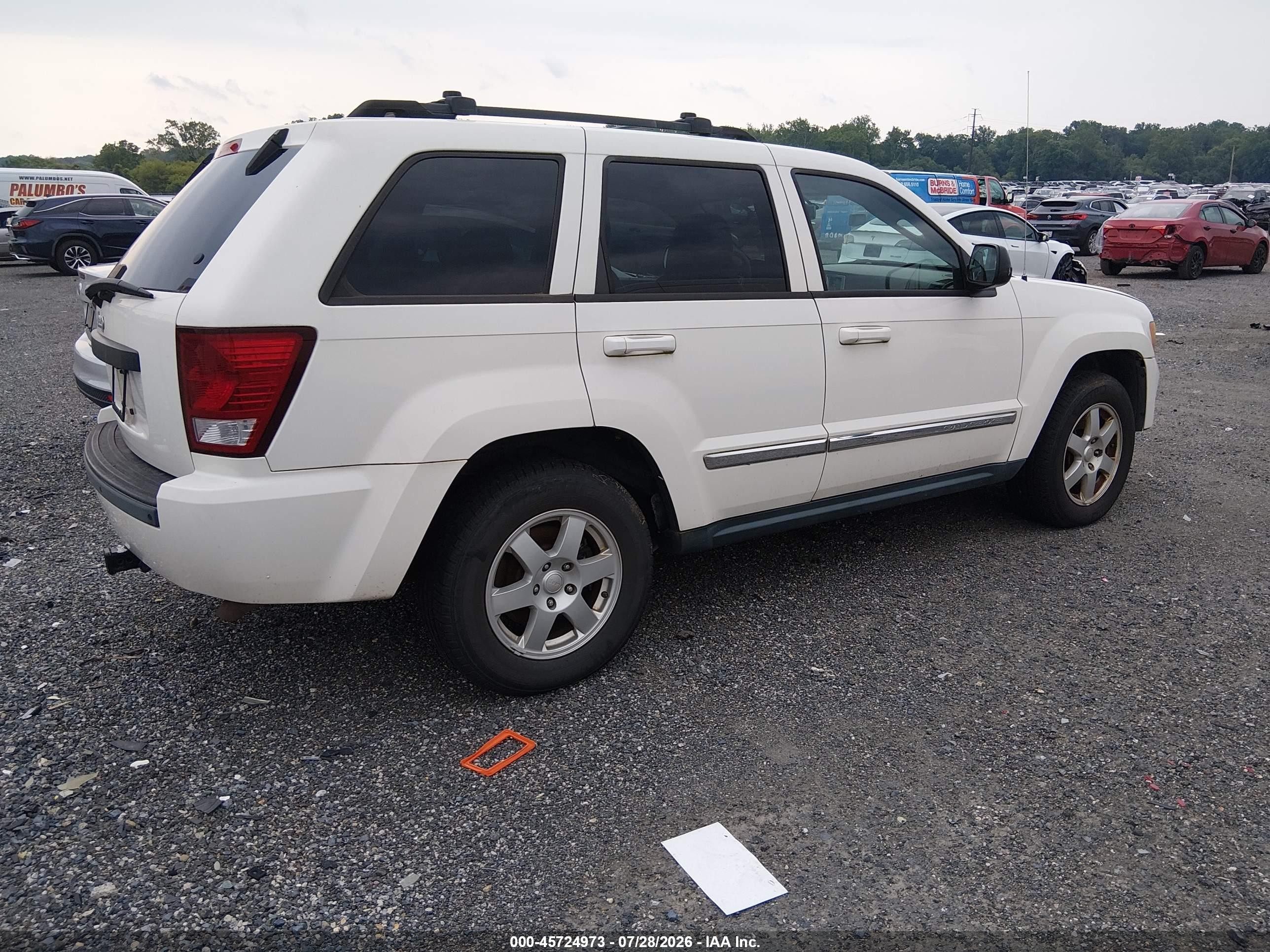 2008 Jeep Grand Cherokee Laredo White vin: 1J8GR48K88C242653