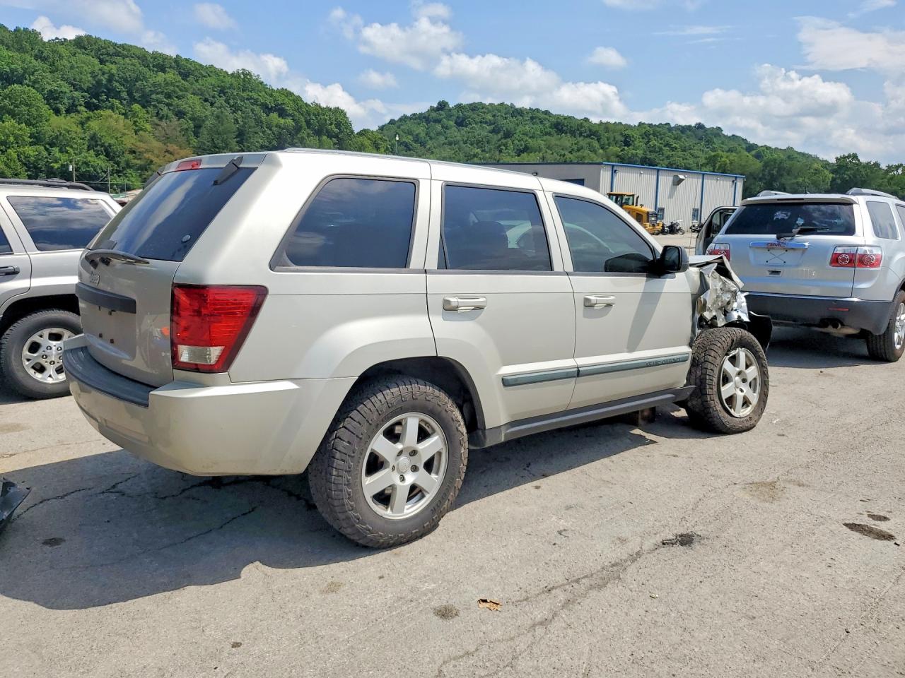 2008 Jeep Grand Cherokee Laredo Tan vin: 1J8GR48K88C243849