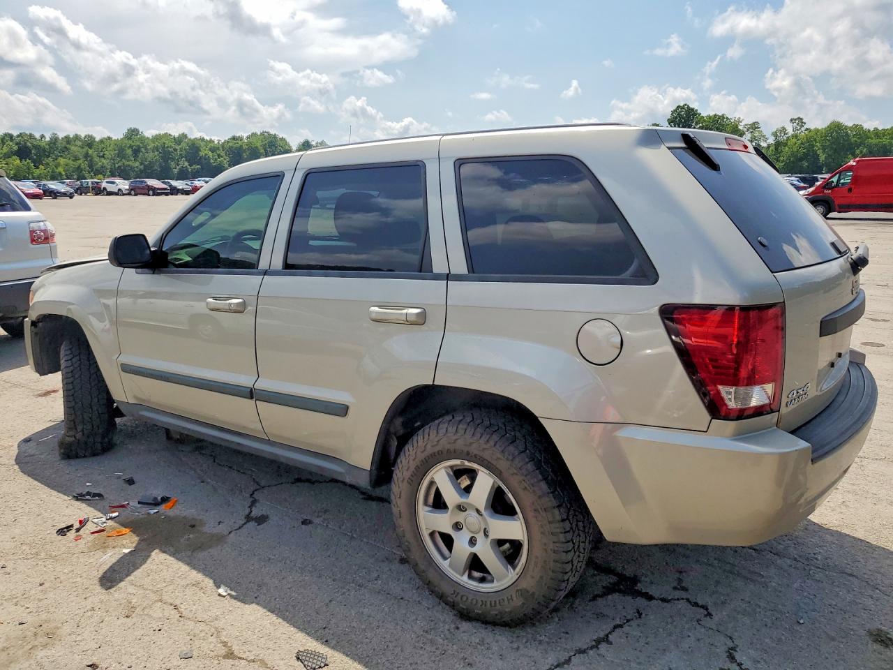 2008 Jeep Grand Cherokee Laredo Tan vin: 1J8GR48K88C243849