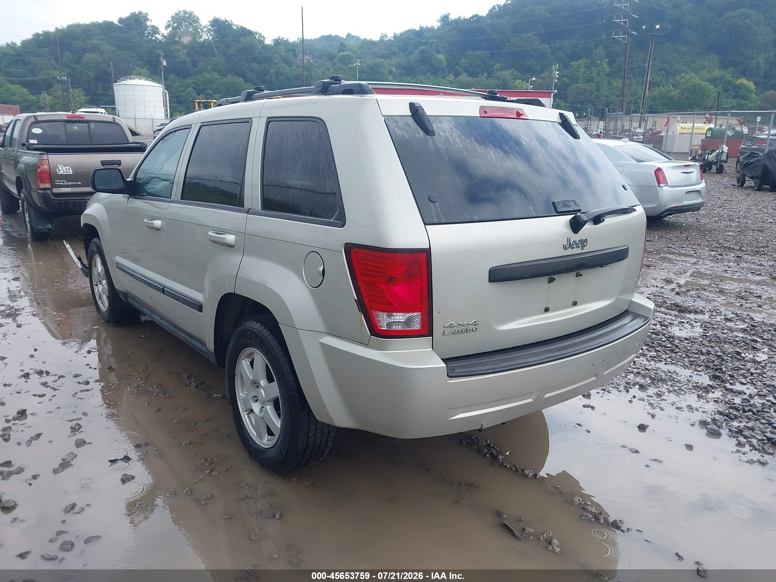 2009 Jeep Grand Cherokee Laredo Cream vin: 1J8GR48K89C506701