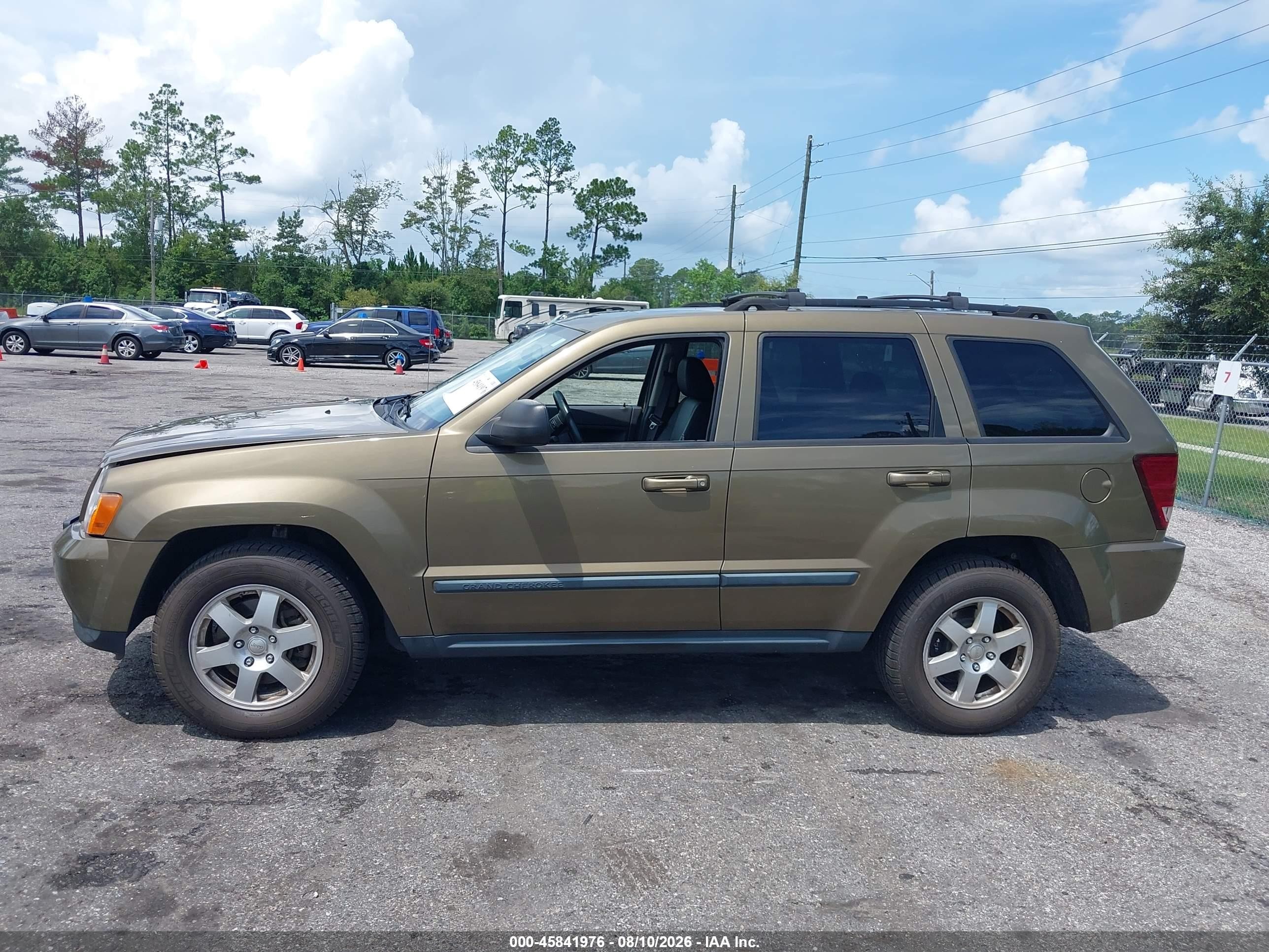2009 Jeep Grand Cherokee Laredo Зеленый vin: 1J8GR48K89C539567