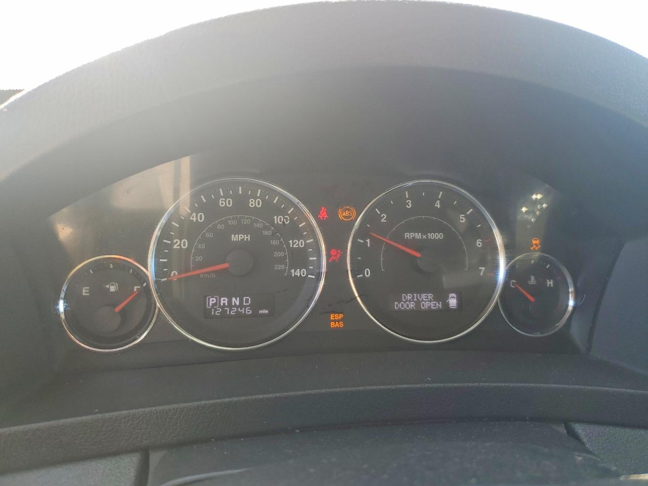 2009 Jeep Grand Cherokee Laredo Red vin: 1J8GR48K89C546342