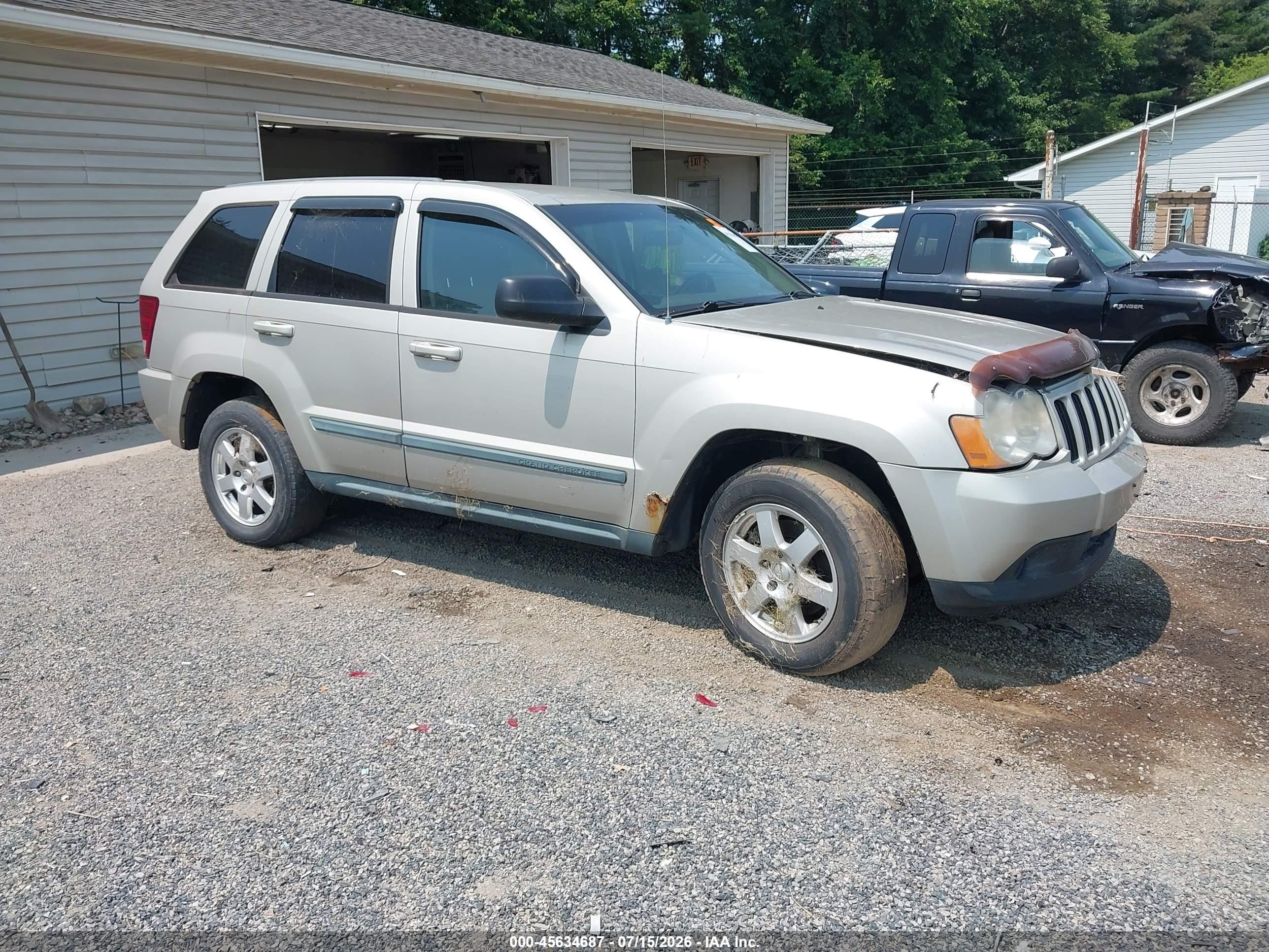 2008 Jeep Grand Cherokee Laredo Желто-коричневый vin: 1J8GR48K98C118326