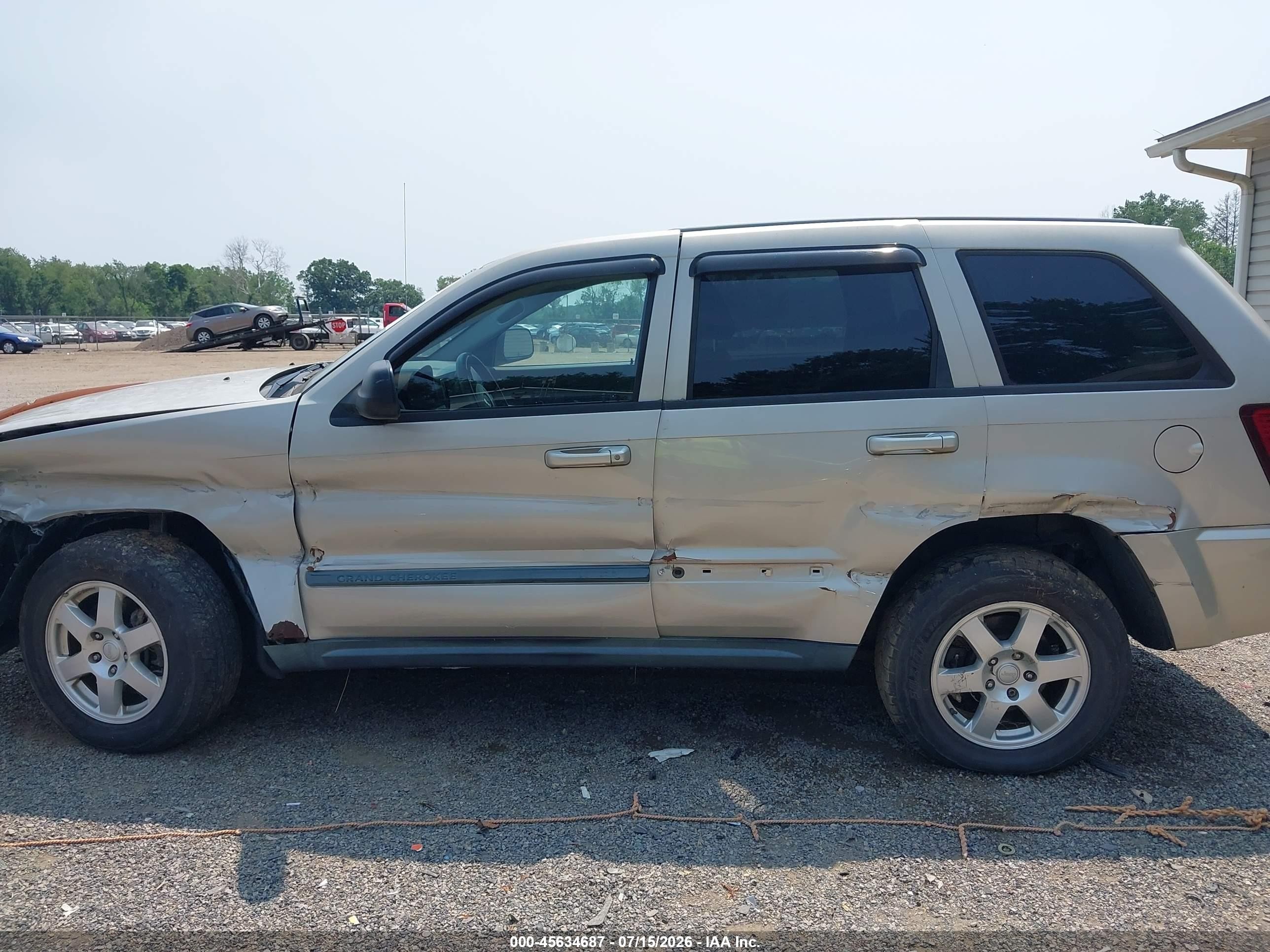 2008 Jeep Grand Cherokee Laredo Tan vin: 1J8GR48K98C118326