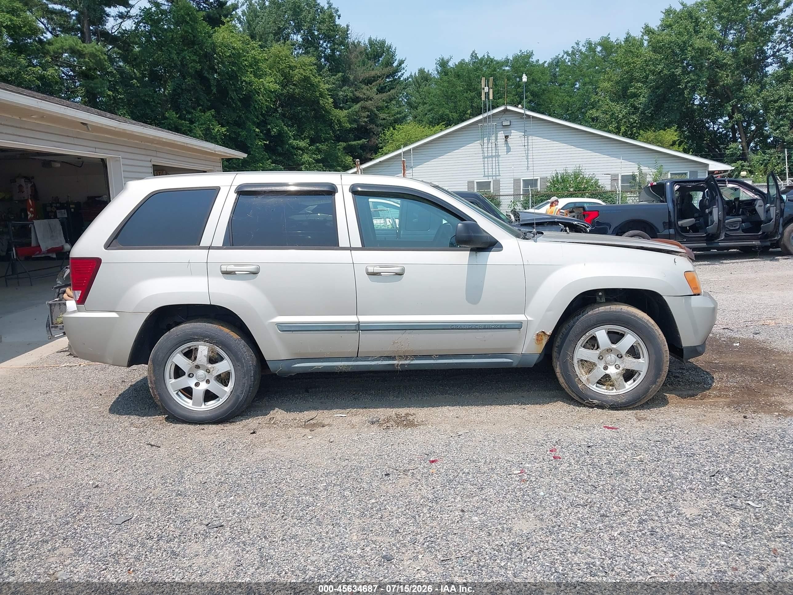 2008 Jeep Grand Cherokee Laredo Tan vin: 1J8GR48K98C118326