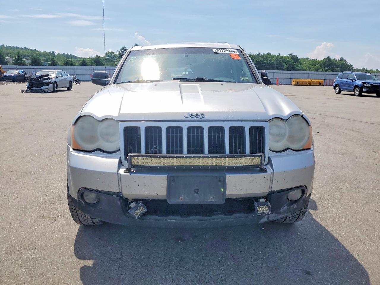 2008 Jeep Grand Cherokee Laredo Серебряный vin: 1J8GR48K98C200623