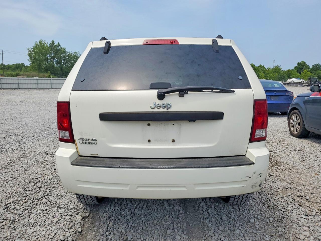 2009 Jeep Grand Cherokee Laredo White vin: 1J8GR48K99C502091