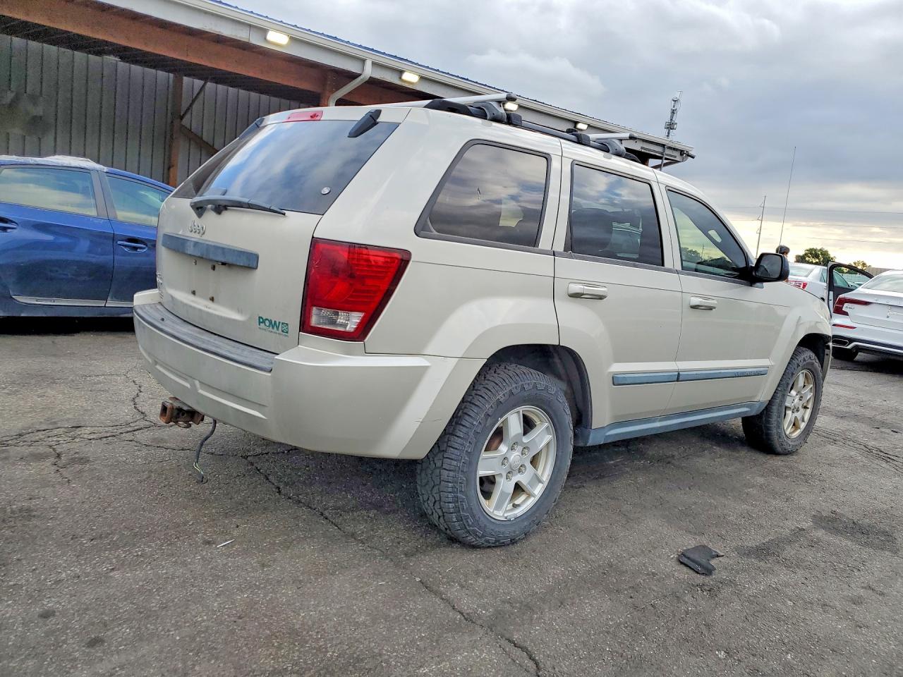 2007 Jeep Grand Cherokee Laredo Silver vin: 1J8GR48KX7C606148