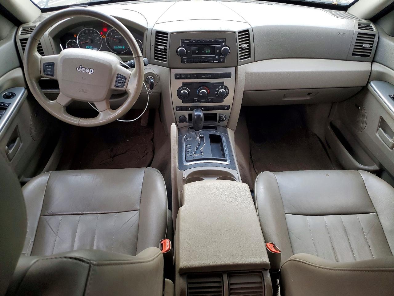 2007 Jeep Grand Cherokee Laredo Silver vin: 1J8GR48KX7C606148