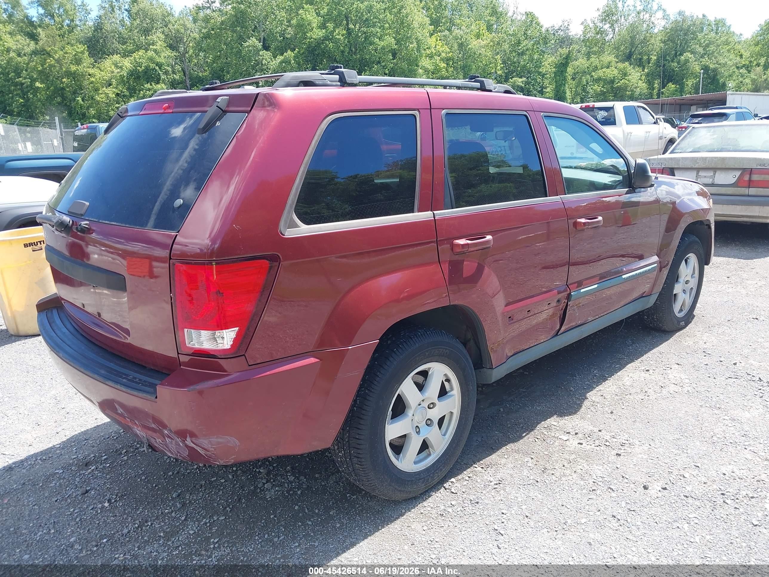 2008 Jeep Grand Cherokee Laredo Burgundy vin: 1J8GR48KX8C120831