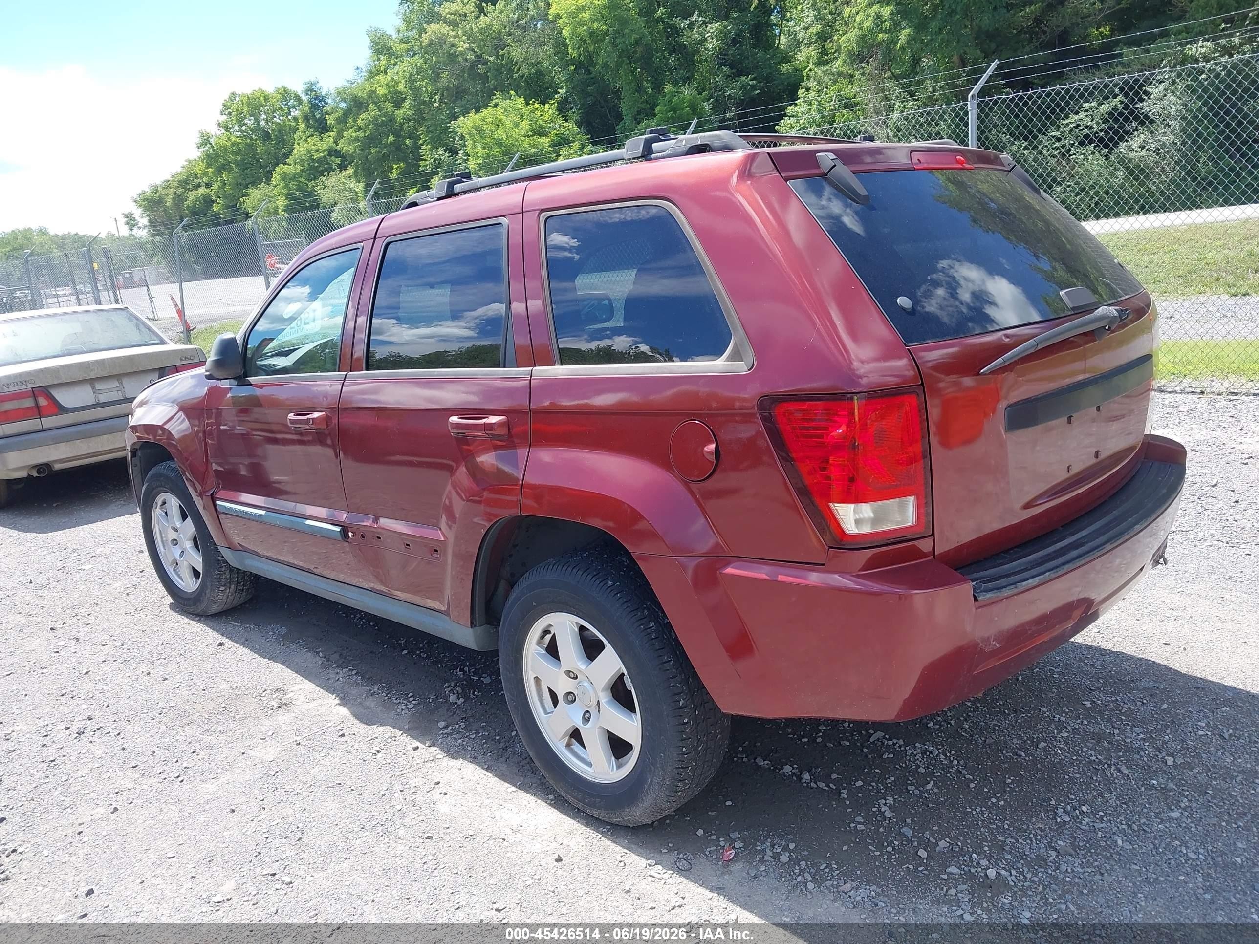 2008 Jeep Grand Cherokee Laredo Burgundy vin: 1J8GR48KX8C120831