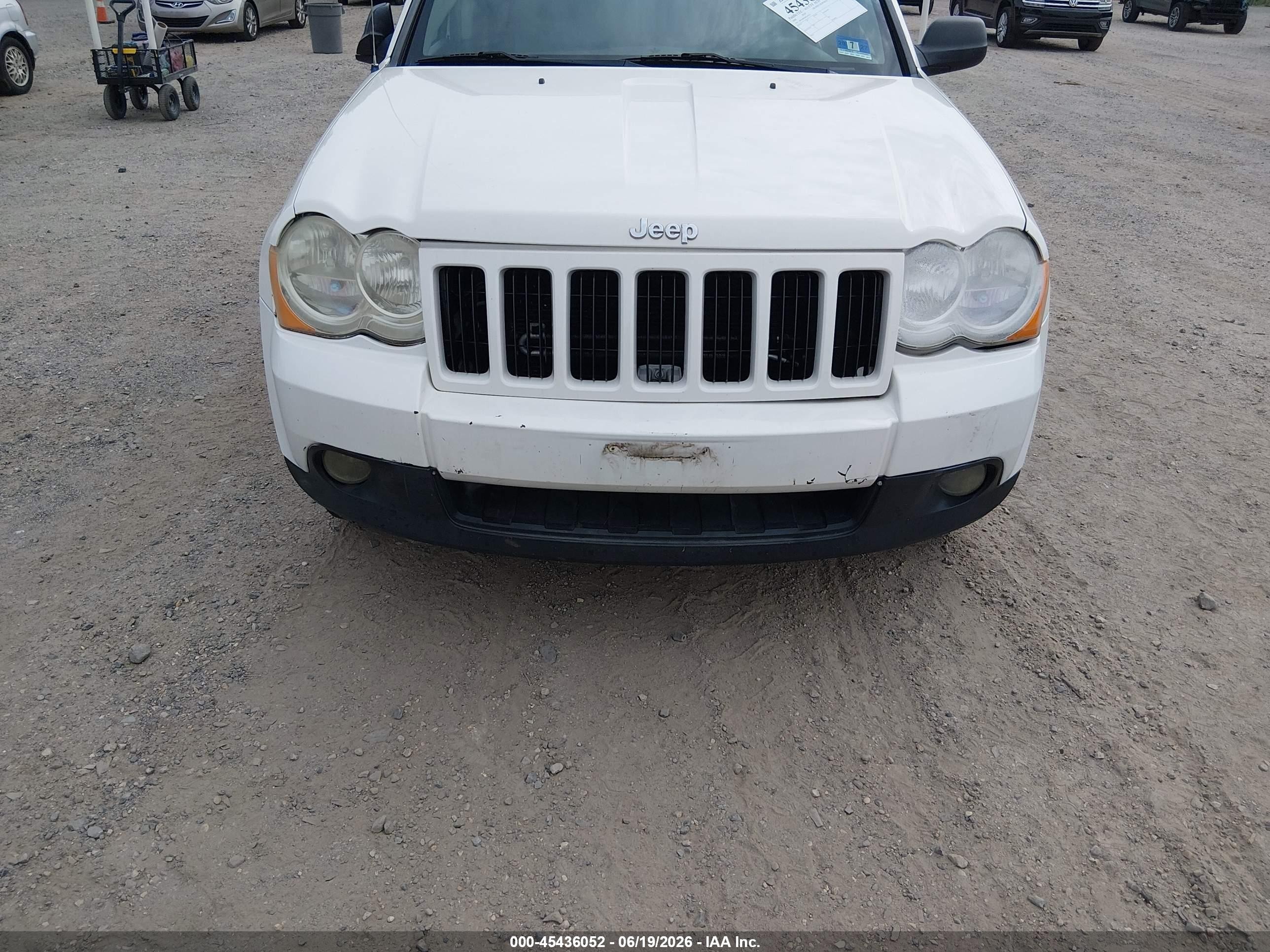 2008 Jeep Grand Cherokee Laredo White vin: 1J8GR48KX8C246414
