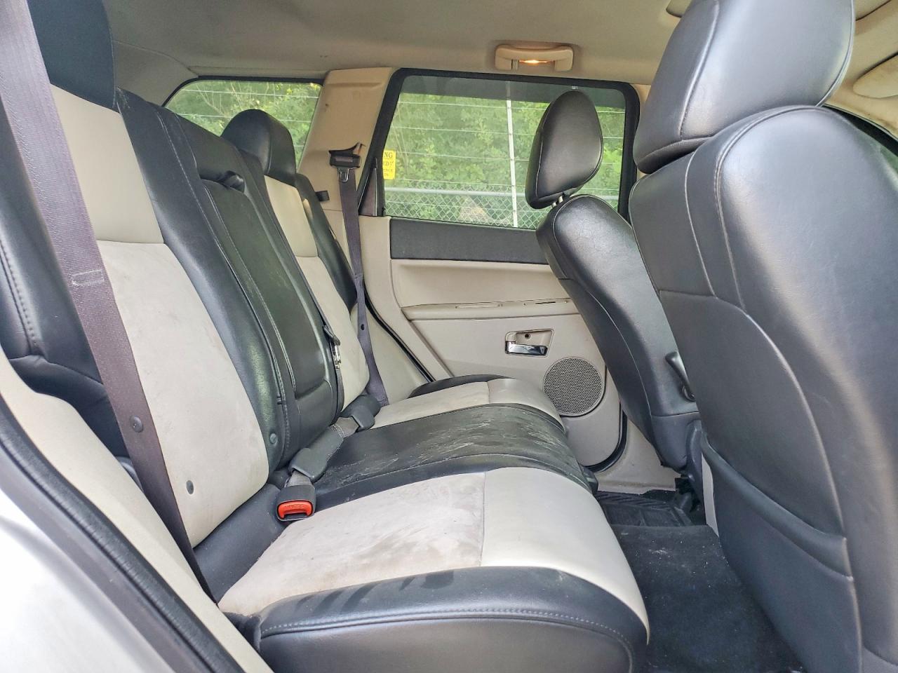 2009 Jeep Grand Cherokee Limited Silver vin: 1J8GR58K29C529428
