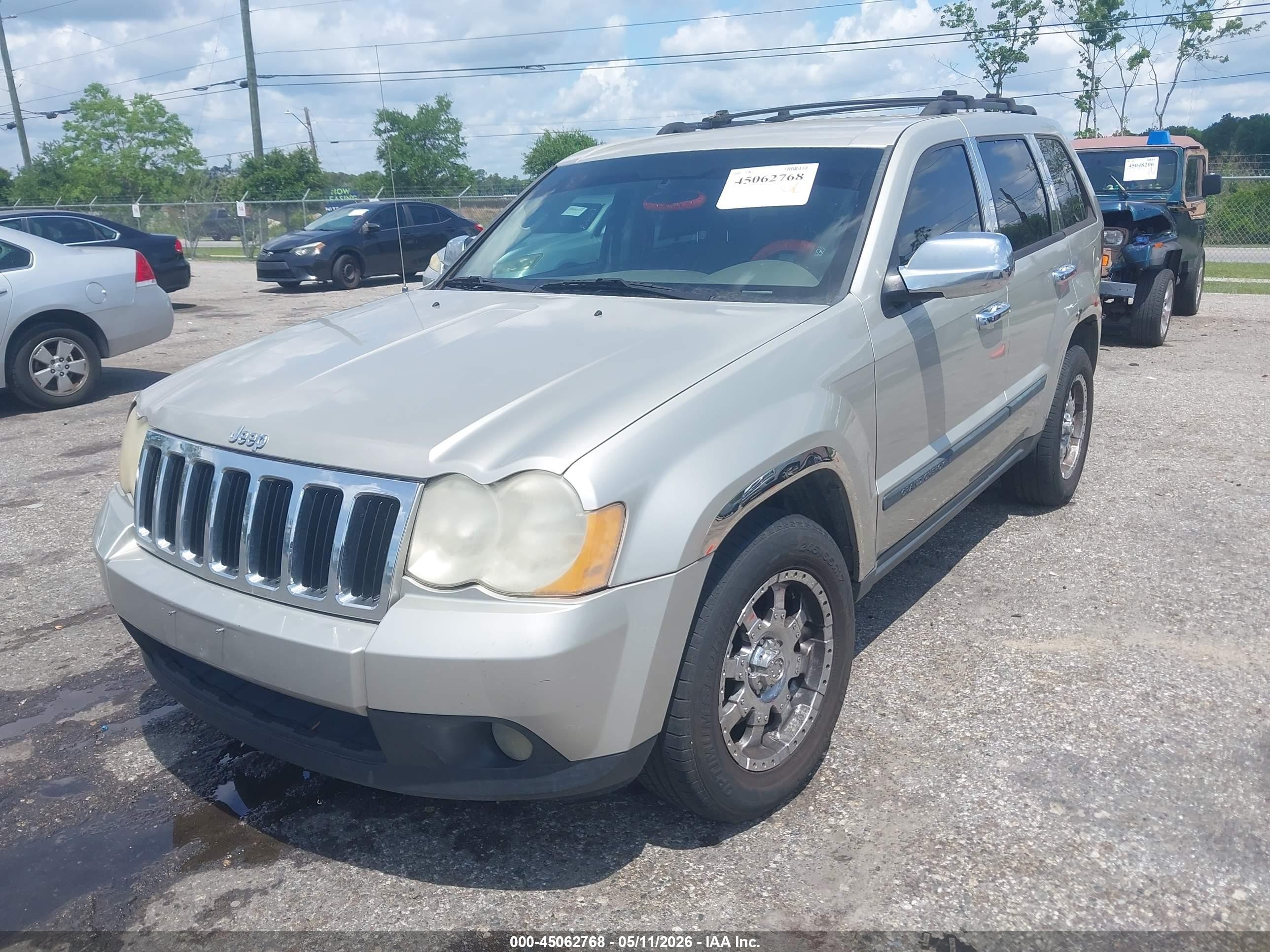 2008 Jeep Grand Cherokee Laredo Gold vin: 1J8GS48K08C104979