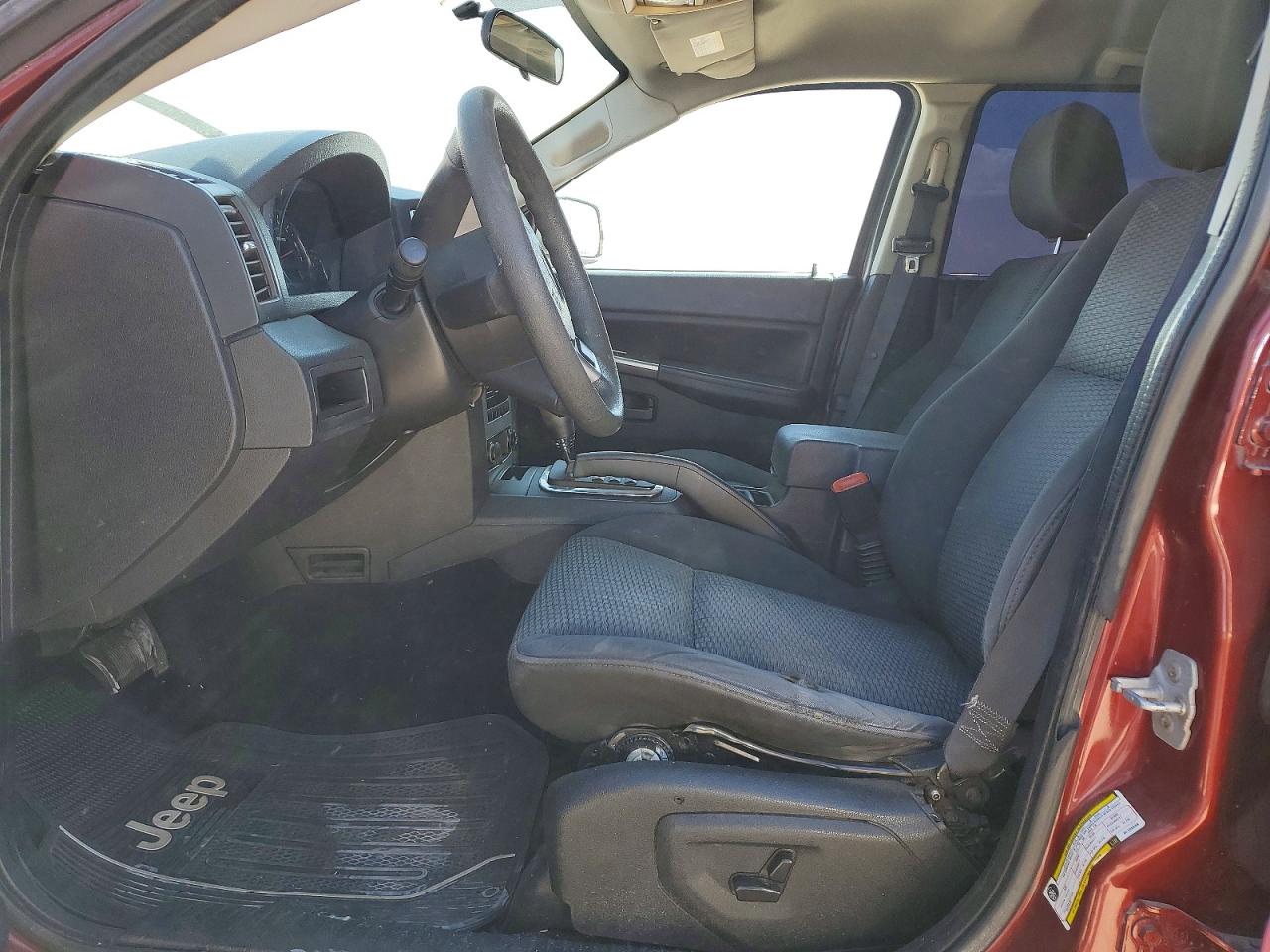 2008 Jeep Cherokee Темно-бордовый vin: 1J8GS48K08C129588