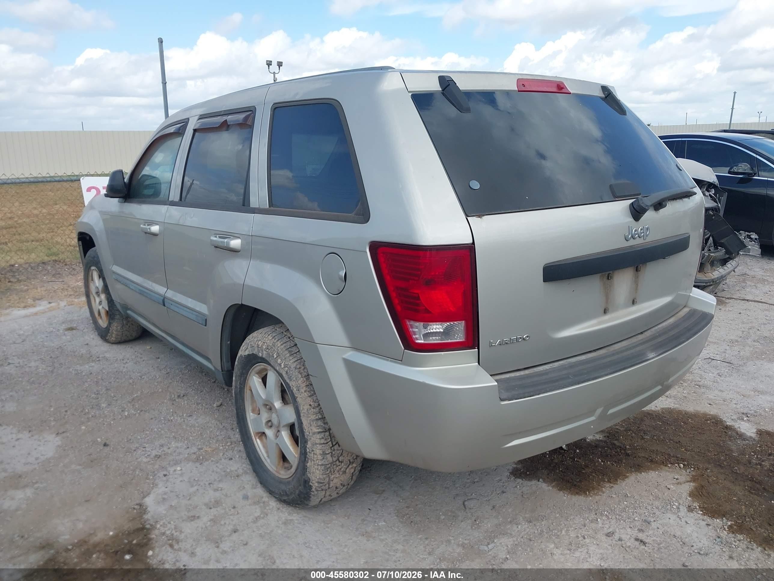 2008 Jeep Grand Cherokee Laredo Желто-коричневый vin: 1J8GS48K08C130269