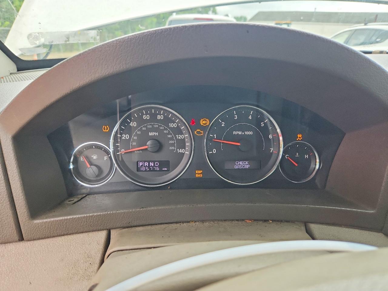 2009 Jeep Grand Cherokee Laredo White vin: 1J8GS48K09C520998