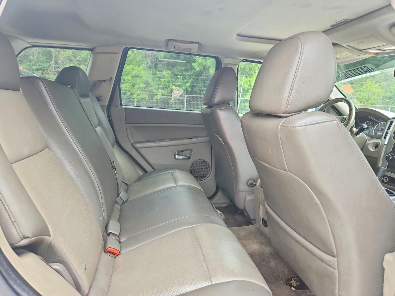 2009 Jeep Grand Cherokee Laredo White vin: 1J8GS48K09C520998