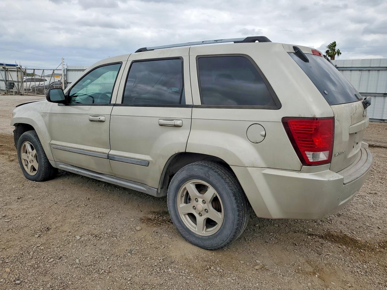 2007 Jeep Grand Cherokee Gold vin: 1J8GS48K17C534745