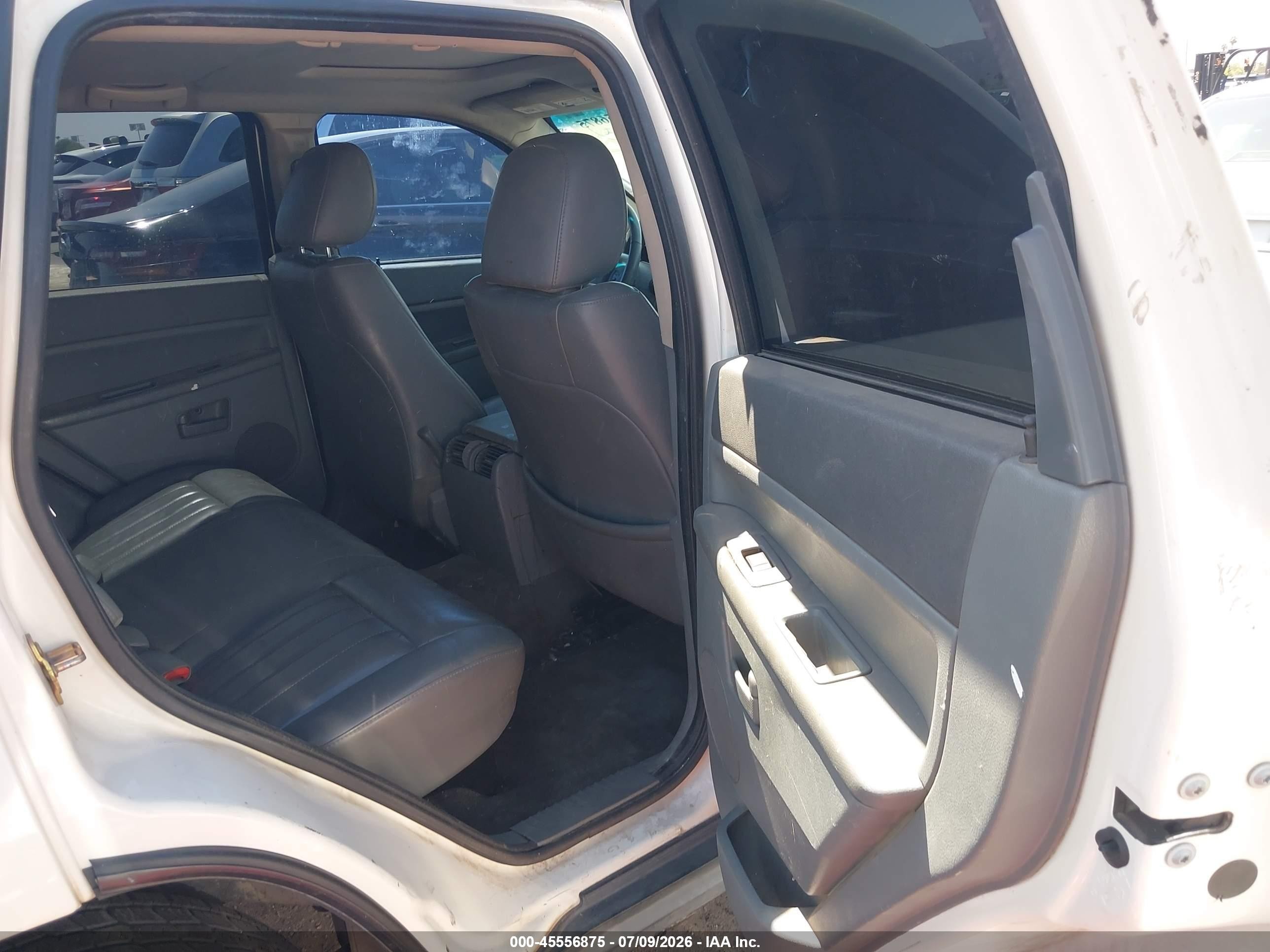 2007 Jeep Grand Cherokee Laredo White vin: 1J8GS48K17C649944