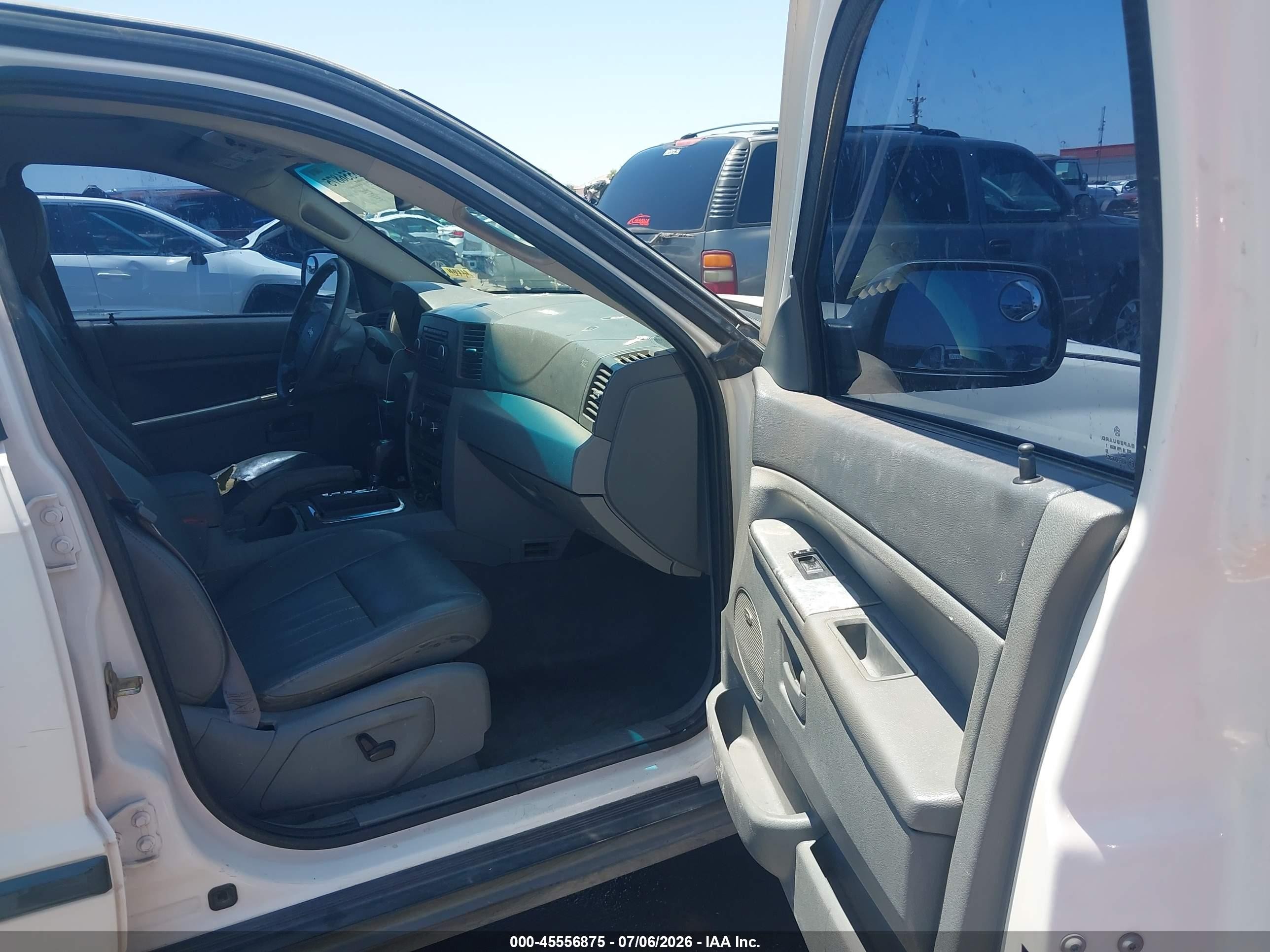 2007 Jeep Grand Cherokee Laredo White vin: 1J8GS48K17C649944