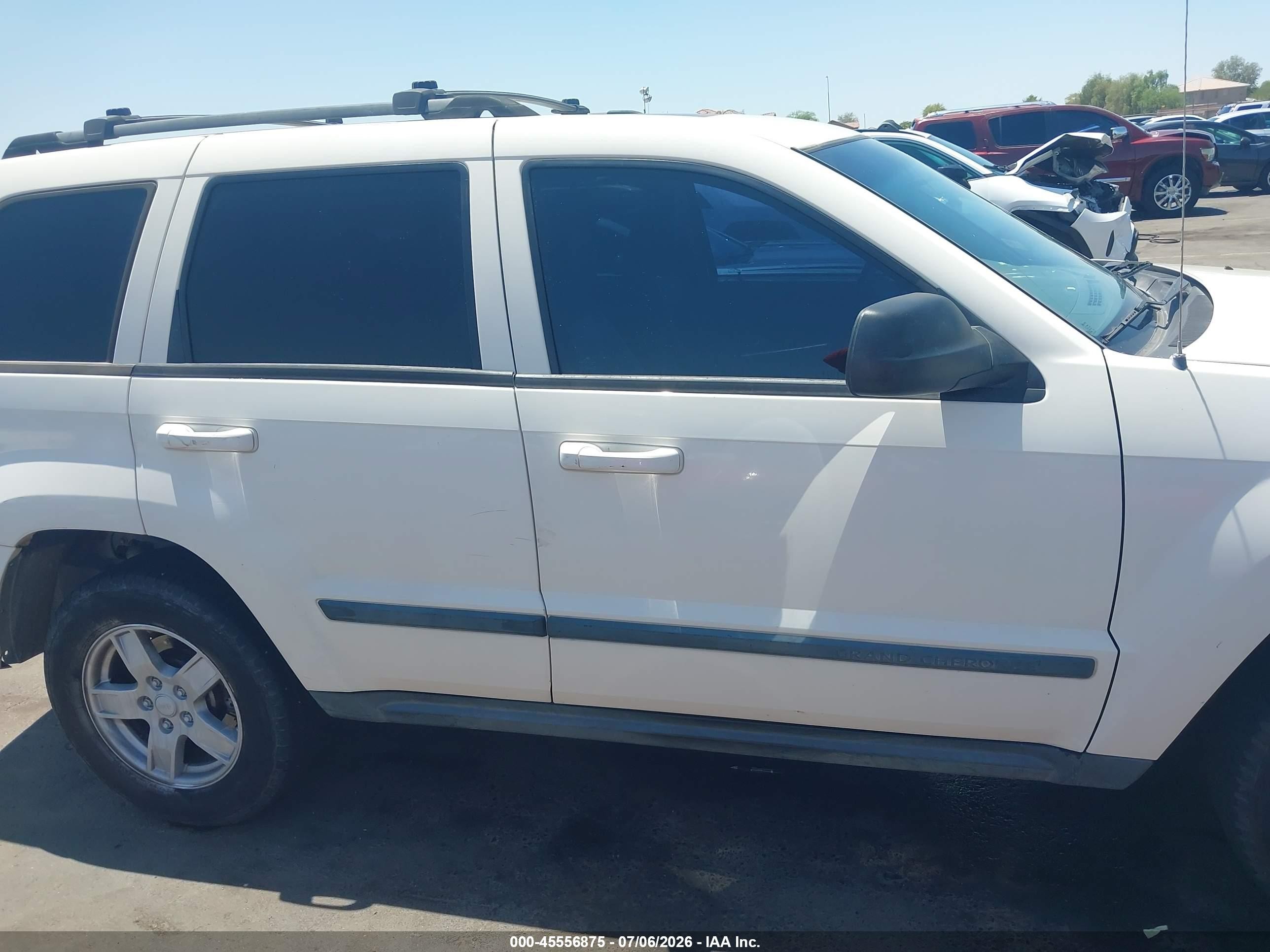 2007 Jeep Grand Cherokee Laredo White vin: 1J8GS48K17C649944