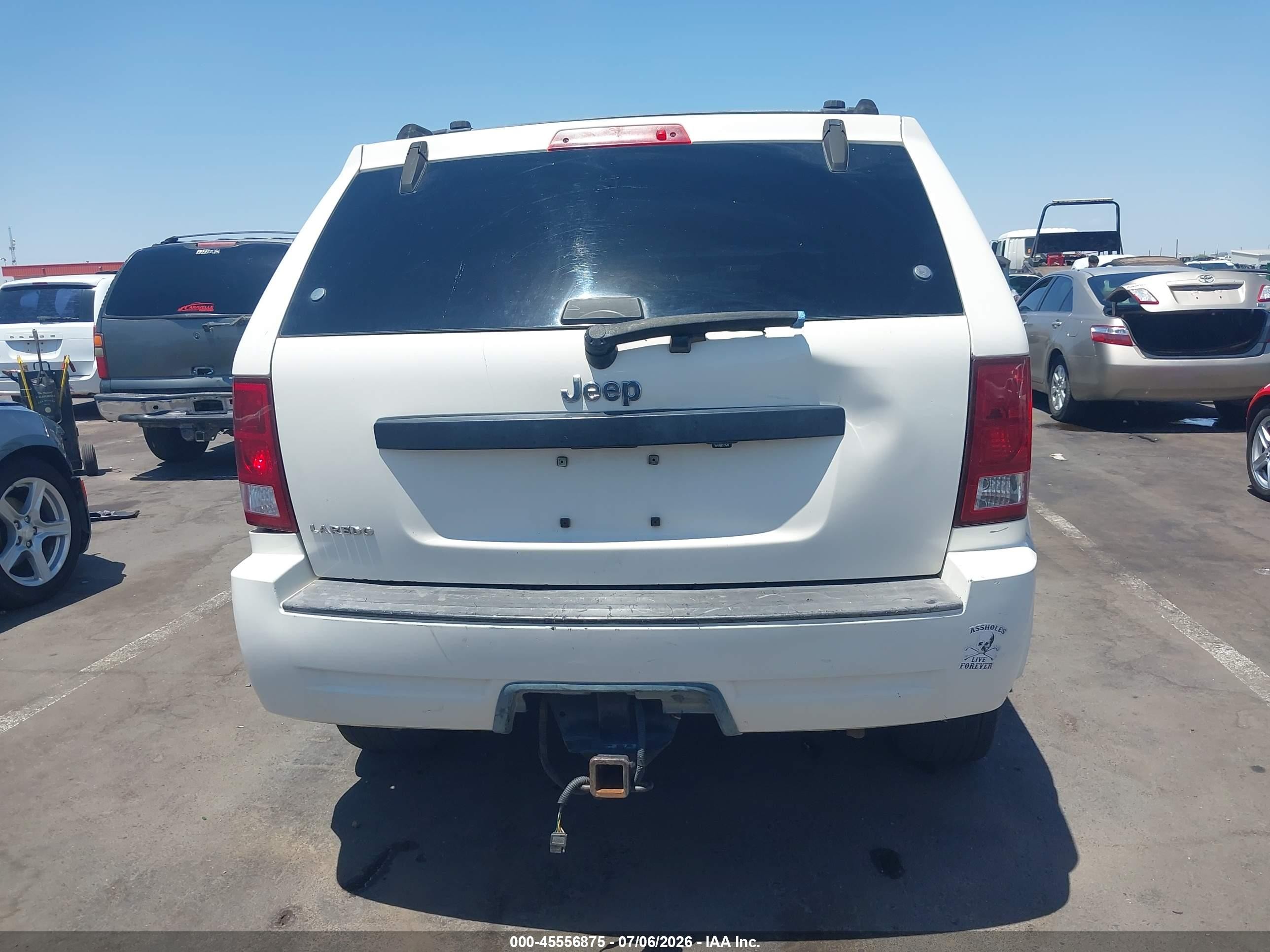 2007 Jeep Grand Cherokee Laredo White vin: 1J8GS48K17C649944